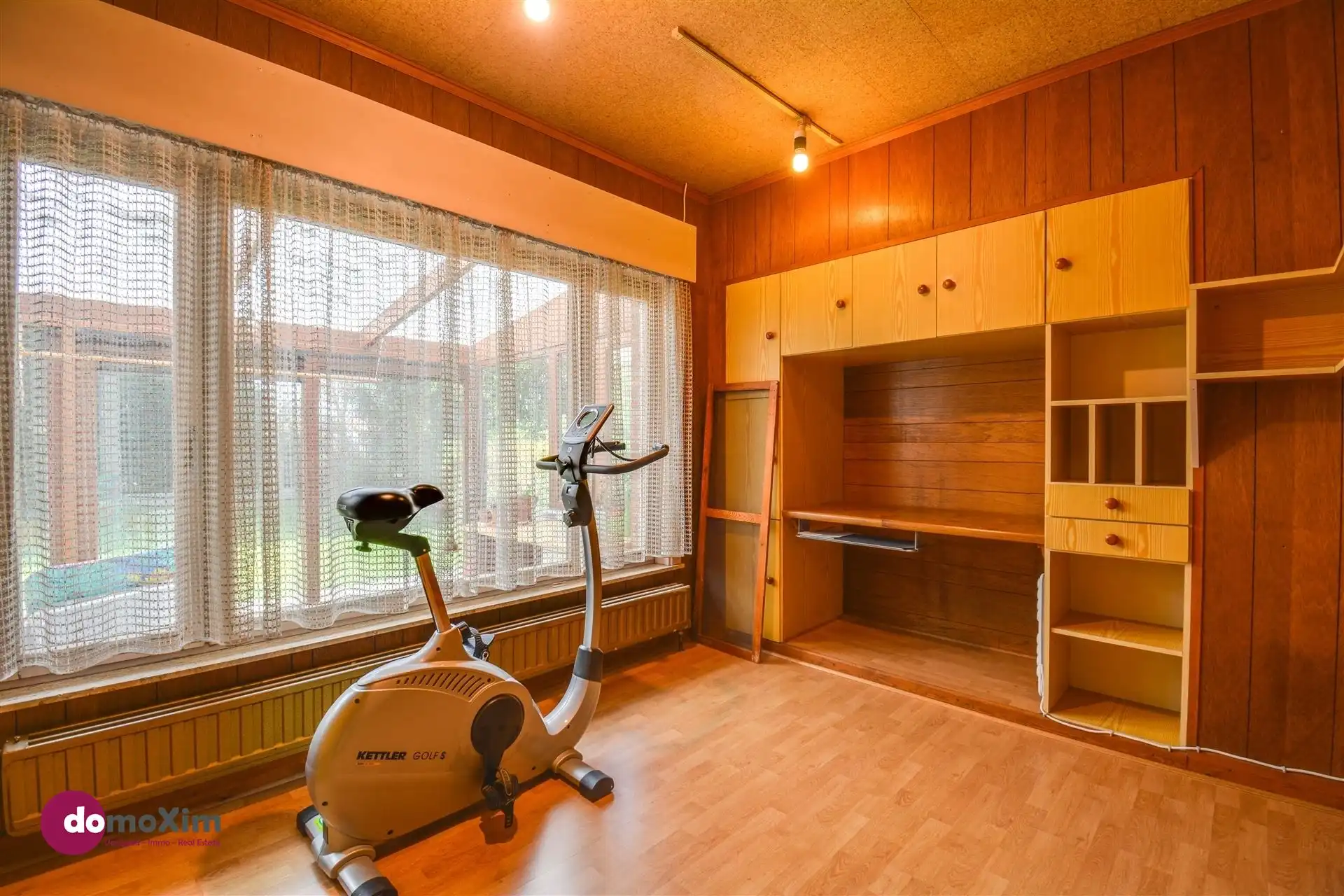 Ruime gezinswoning met mogelijkheden in een unieke, groene omgeving foto 11