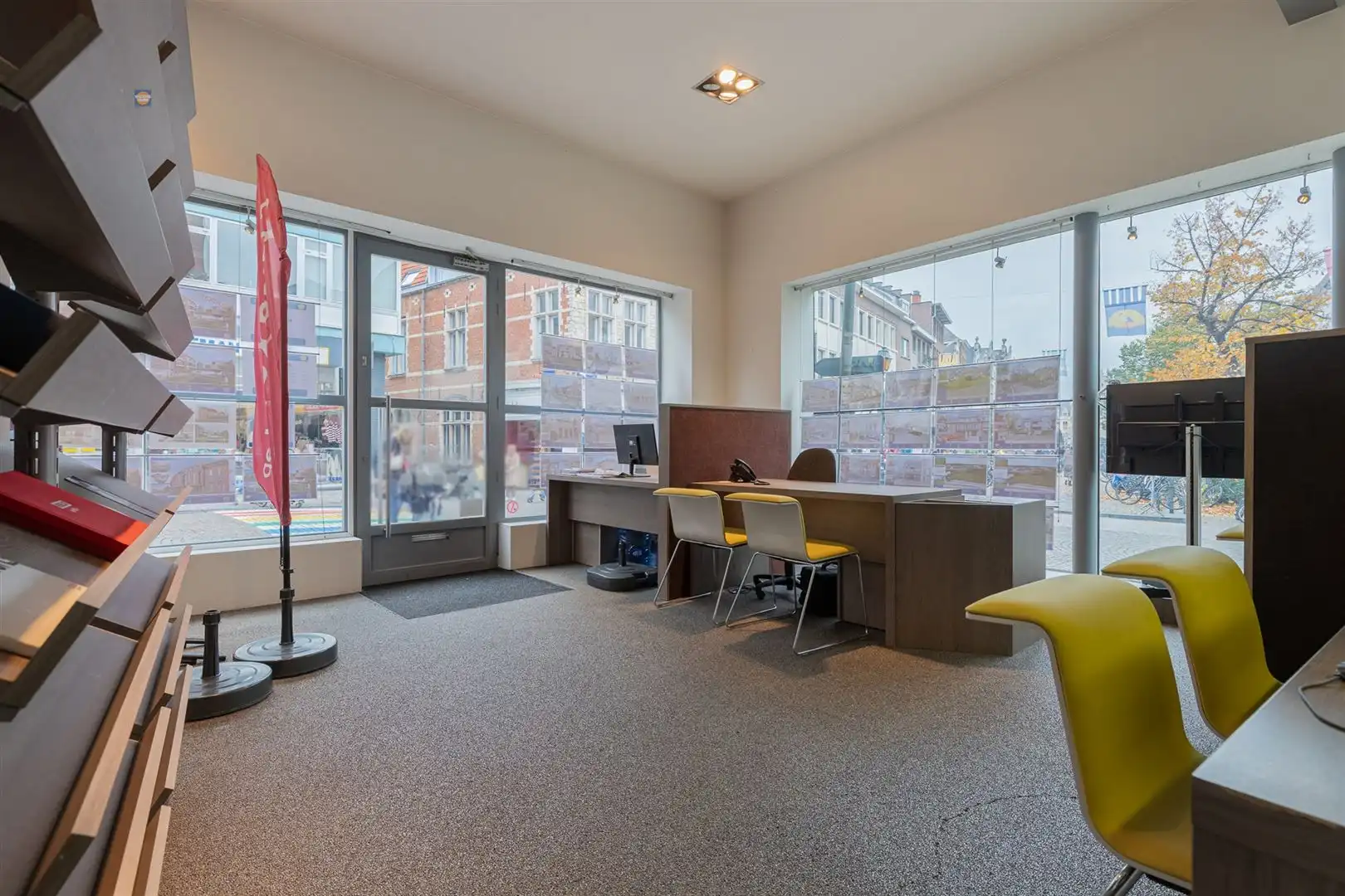 Unieke kantoorlocatie in hartje Mechelen foto 2