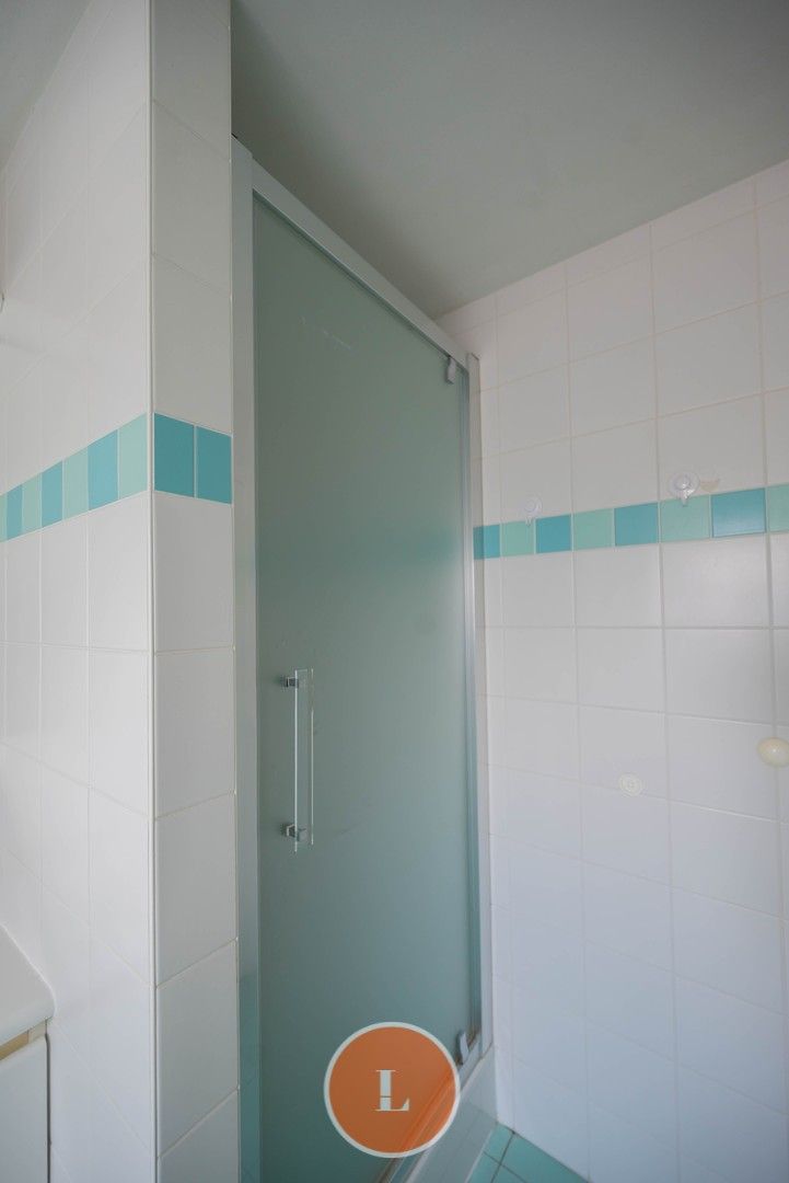 Instapklare woning met 3 slaapkamers en garage in Menen! foto 12