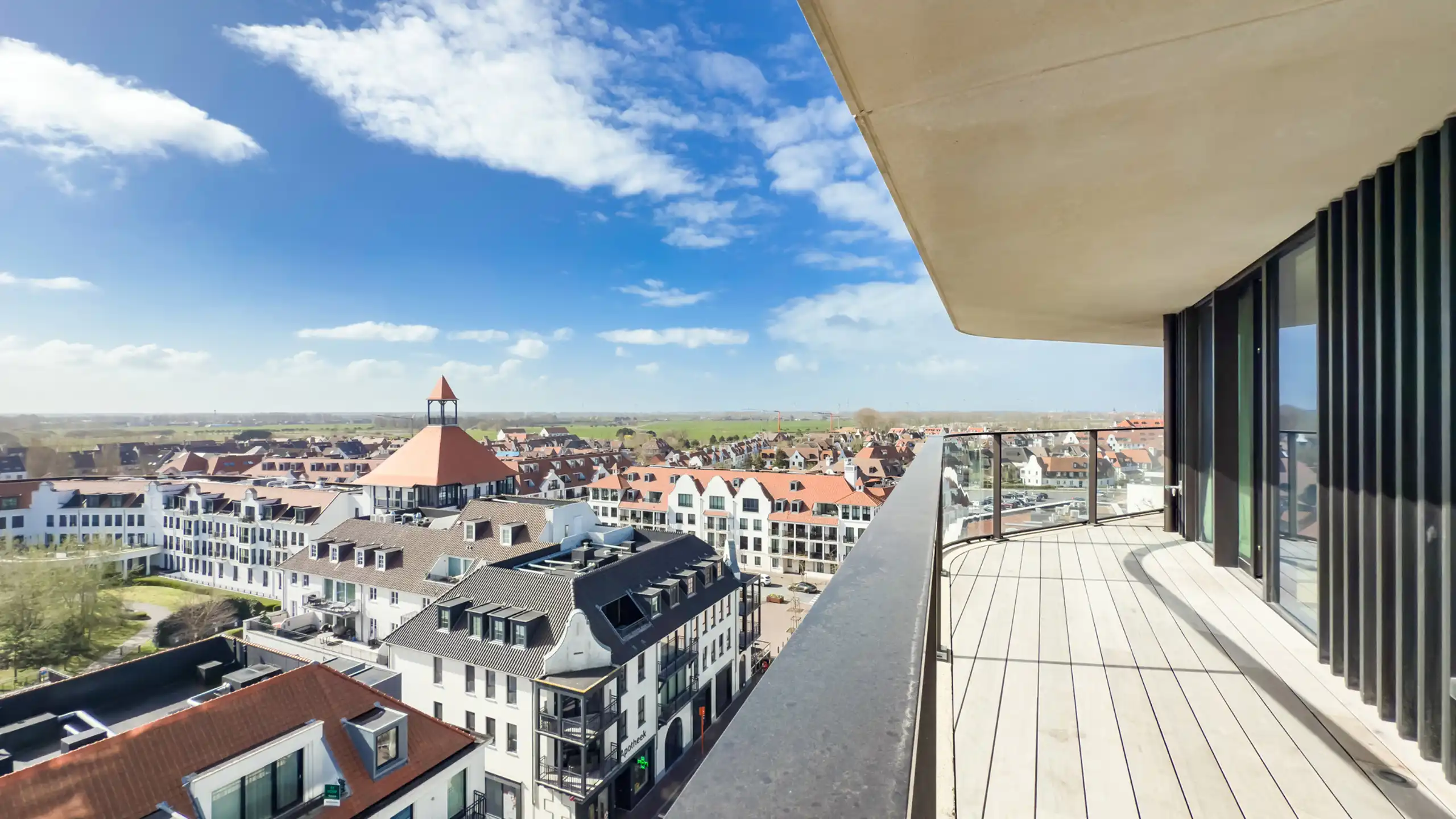 Luxueus appartement met panoramisch uitzicht in “The Tower” foto {{pictureIndex}}