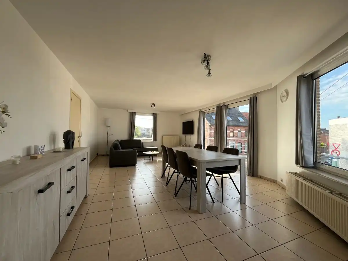 Moorslede - Lichtrijk duplex hoekappartement met terras en garage foto 5