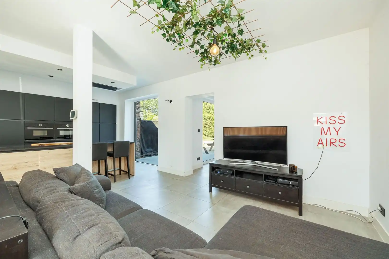 Zelf wonen of investeren? Ideaal in deze GB met tuin!! foto 7