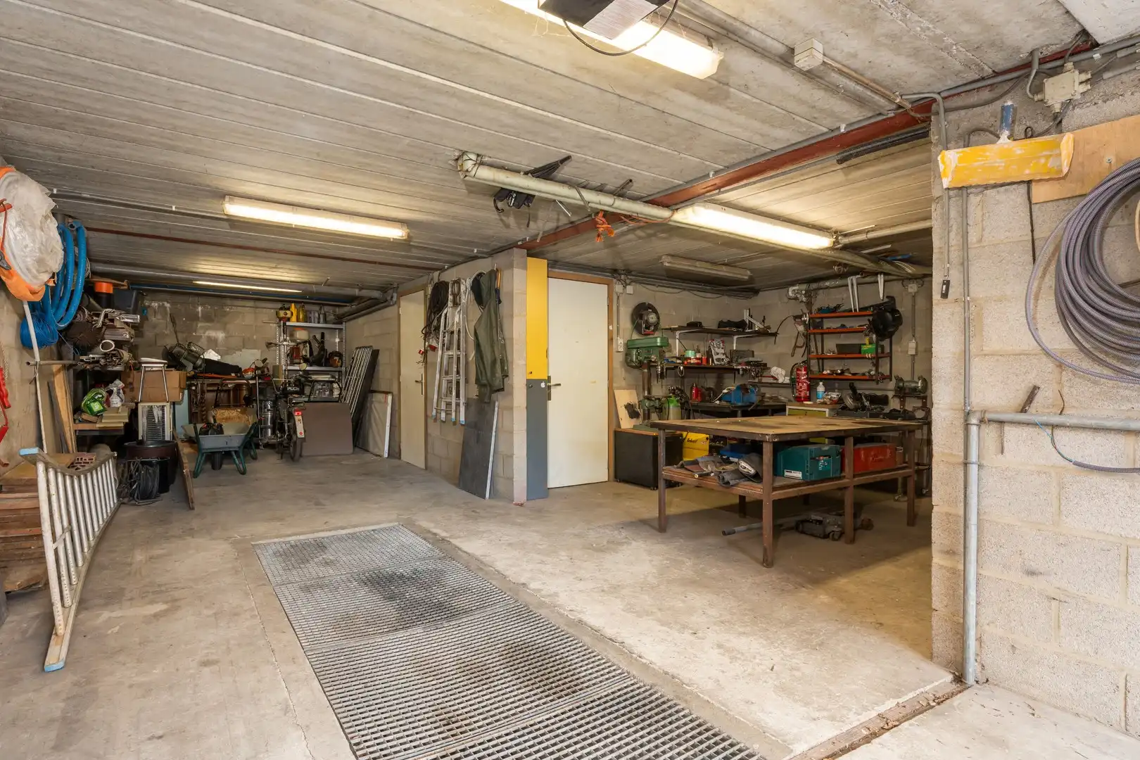 Ruime vrijstaande gezinswoning met 4 slpks te Maasmechelen foto 18