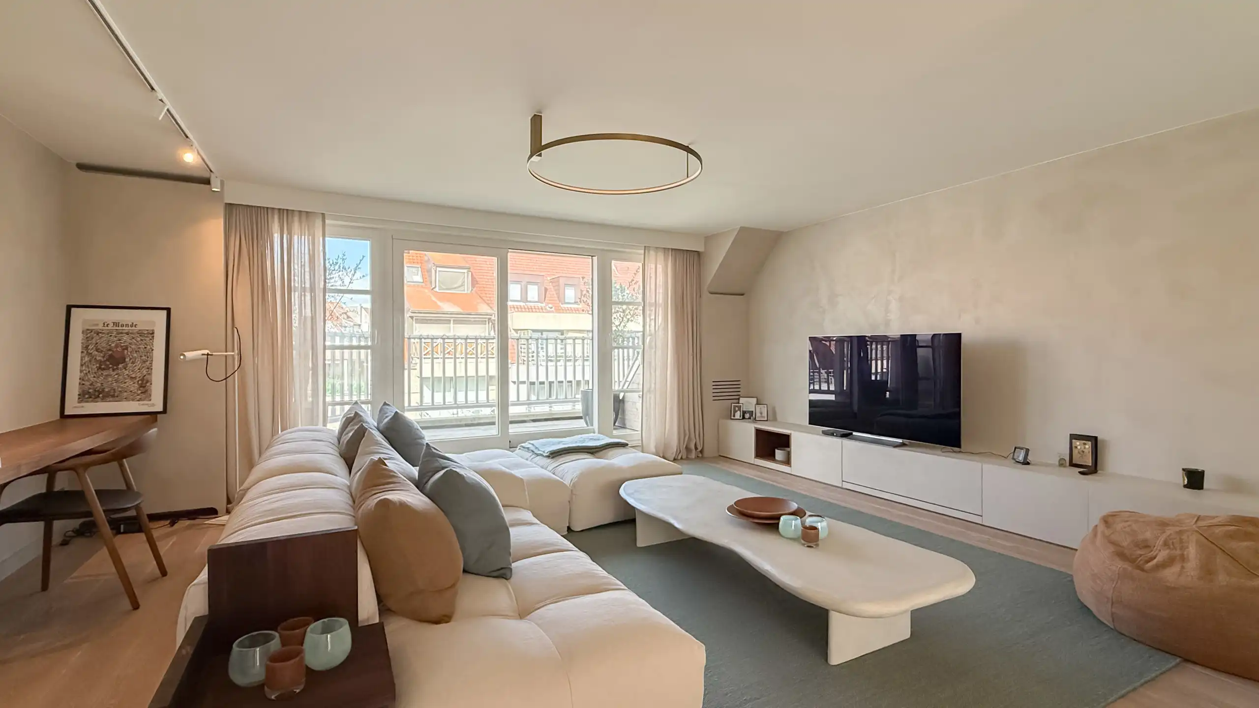 Stijlvol gerenoveerd duplexappartement / centrum van Knokke. foto 8