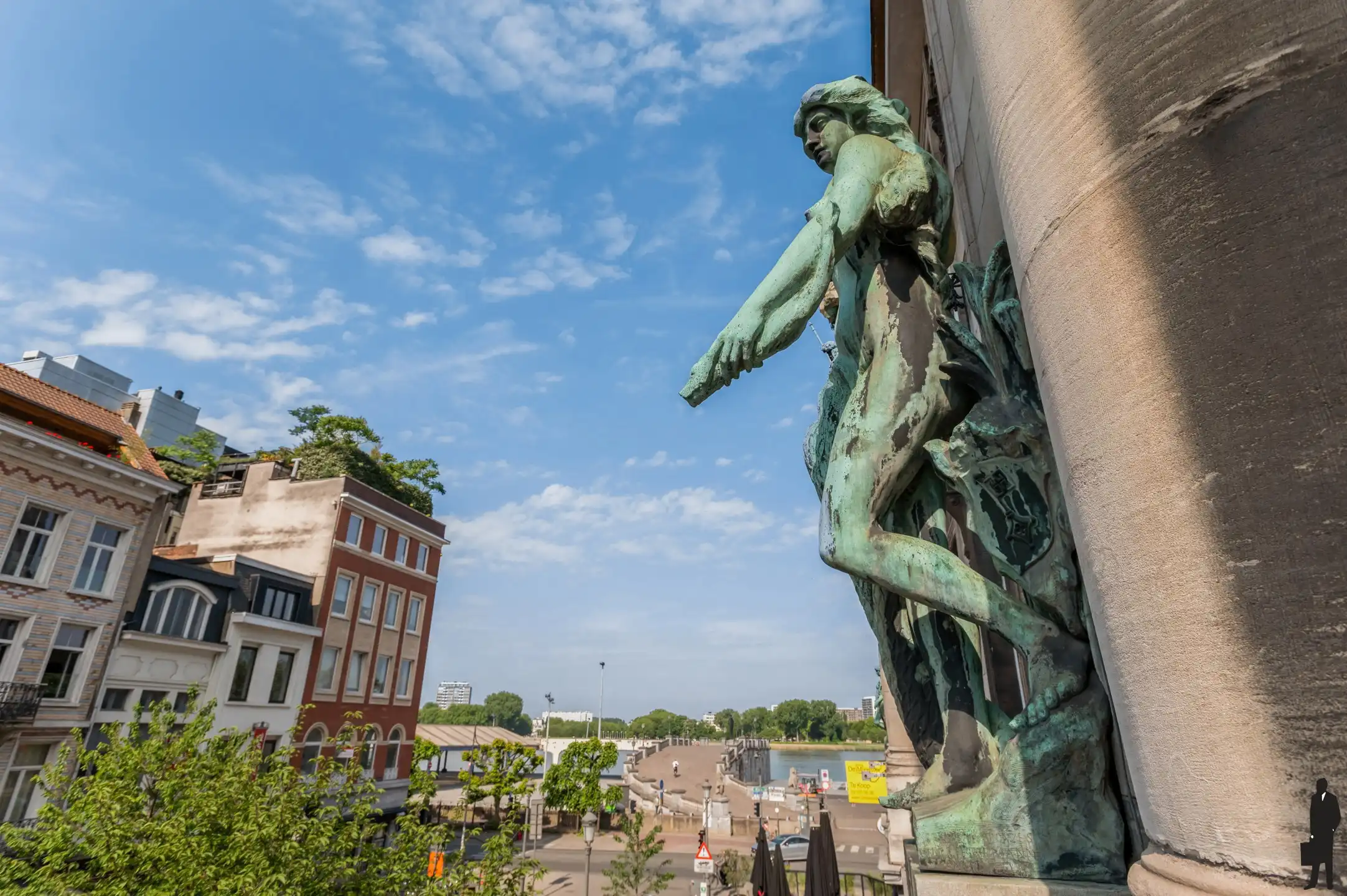 Kantoren van monumentale klasse op een iconische locatie foto 3