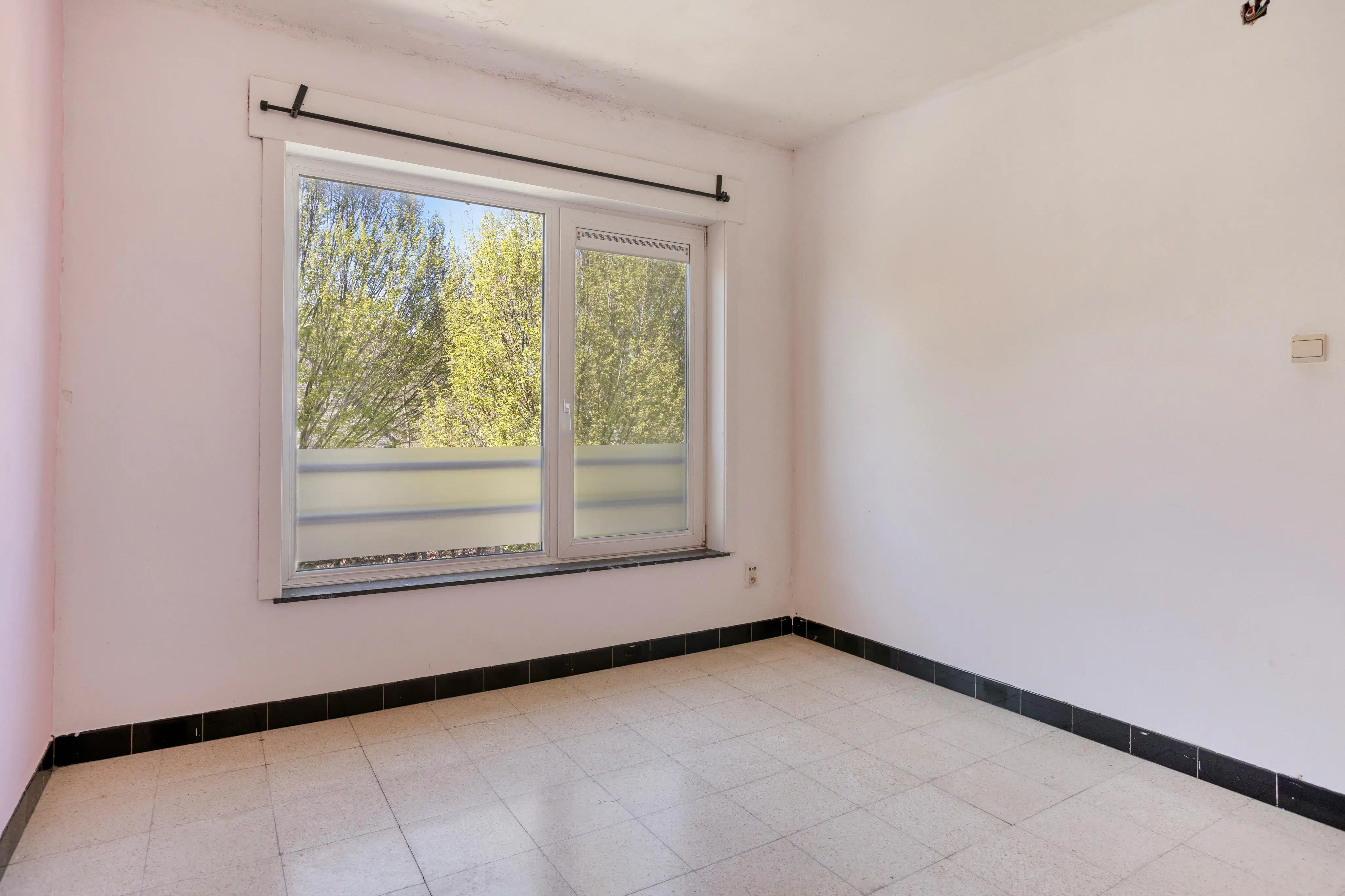 Halfopen bebouwing te koop in Zedelgem met 3 slaapkamers foto 9