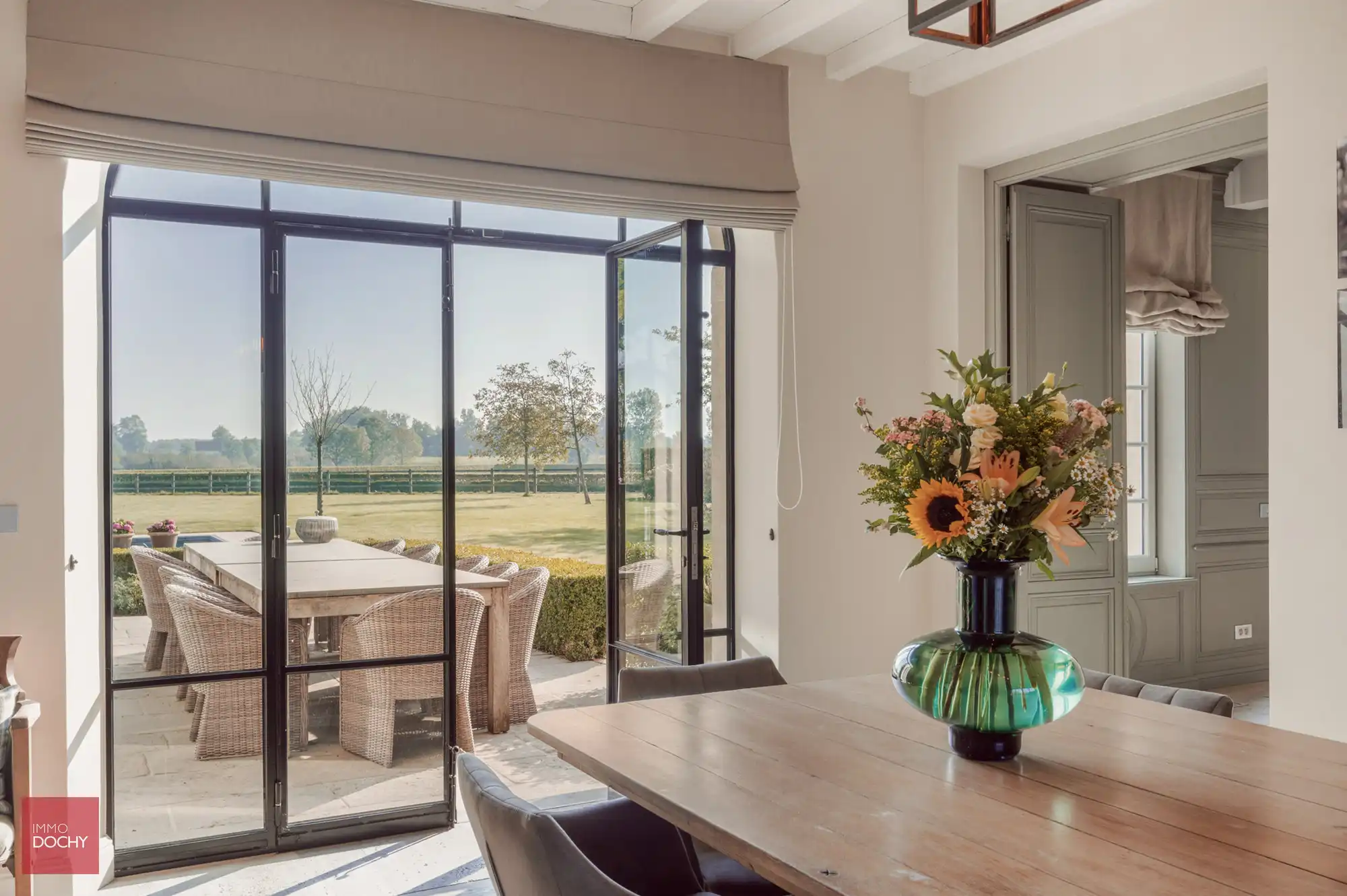 Recente luxe-villa met zwembad foto 20