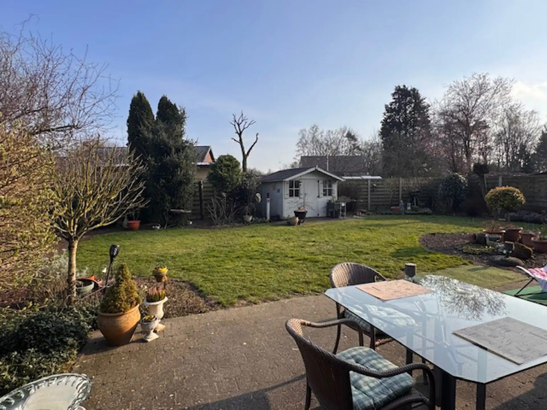 Net gelijkvloersappartement met 3 slaapkamers,garage en tuin foto 5