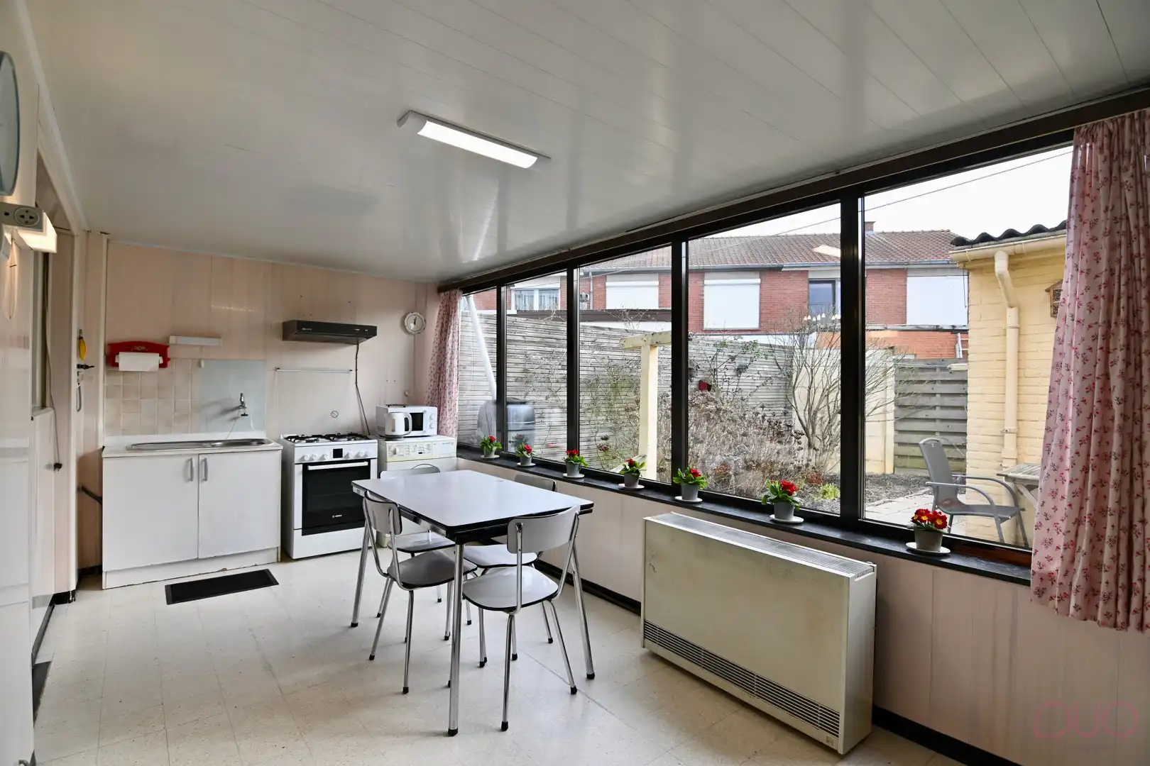 Te renoveren woning met gezellig tuintje in de Truiense stadsrand foto 8