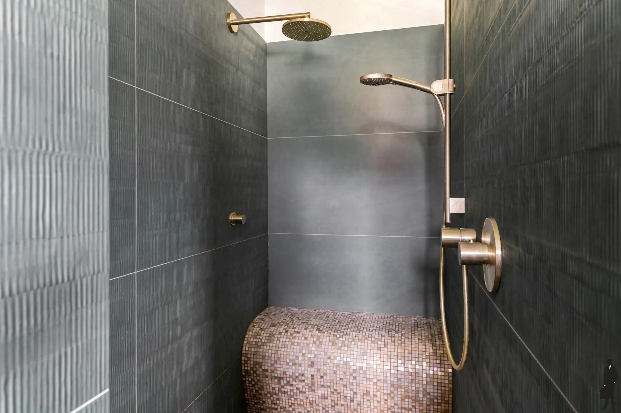 Gerenoveerde laagbouwwoning met polyvalent bijgebouw  foto 20