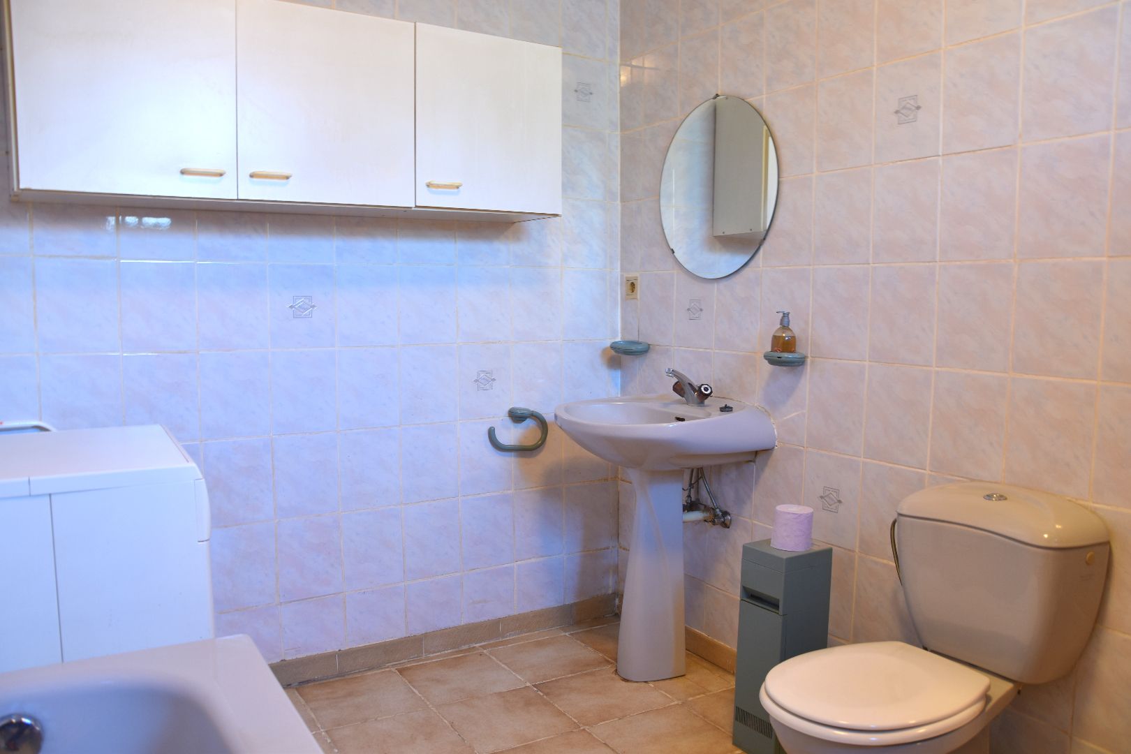 Te koop in Moorsele deze te renoveren HOB met véél potentieel foto 8