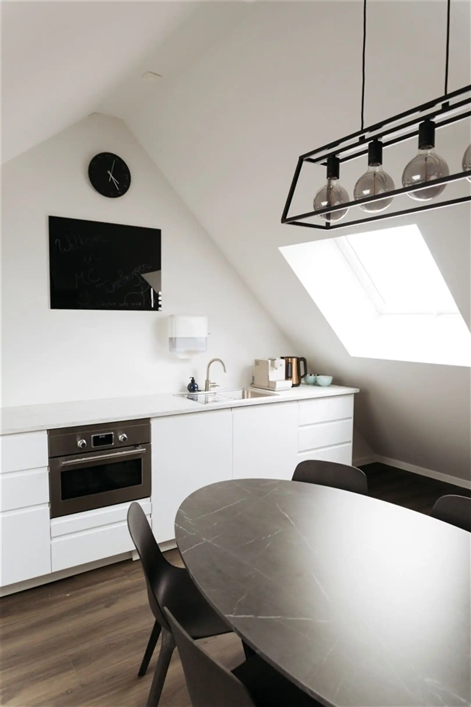 Kantoren/praktijkruimten op strategische locatie in Gent met parking foto 10