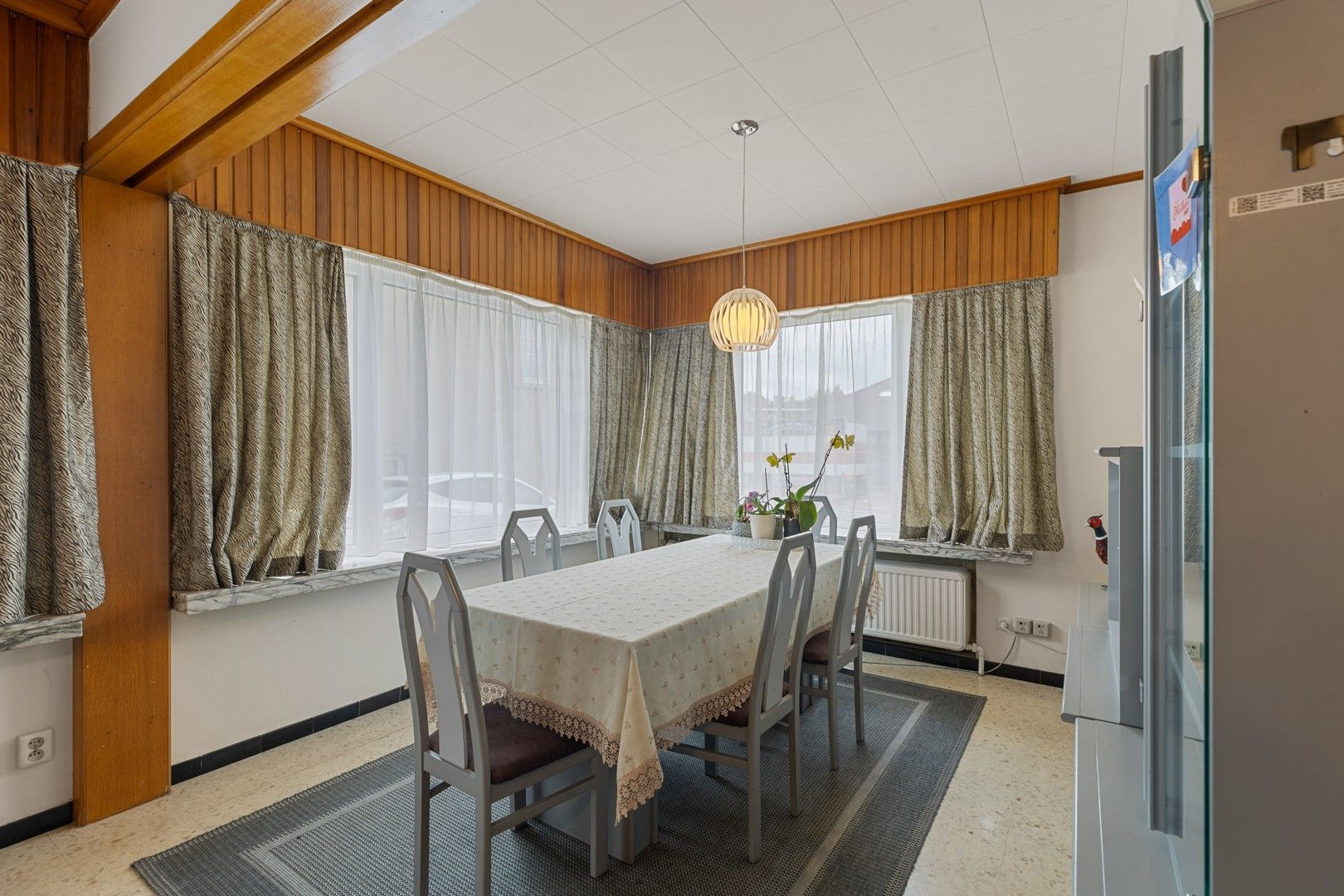 Halfopen gezinswoning in het hart van het landelijke Gontrode, met zicht op agrarisch gebied foto 8