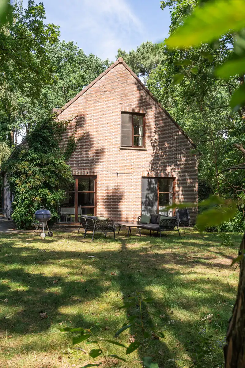 Charmante en ruime open bebouwing met grote tuin foto 23
