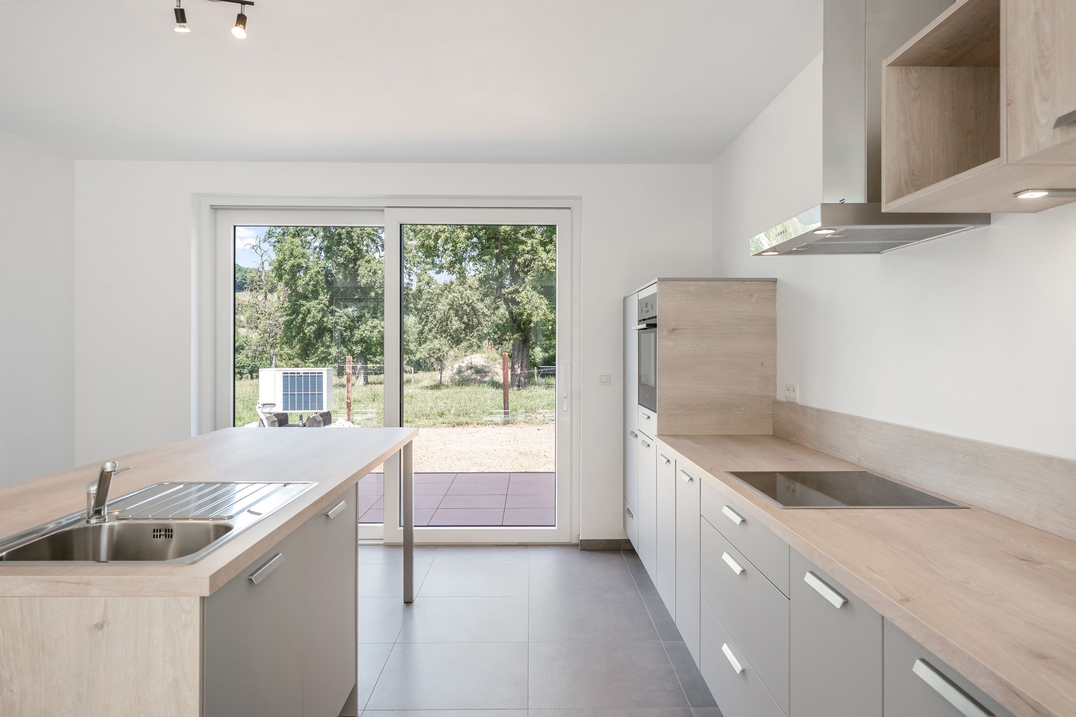 BEN-woning met dubbele garage  foto 3