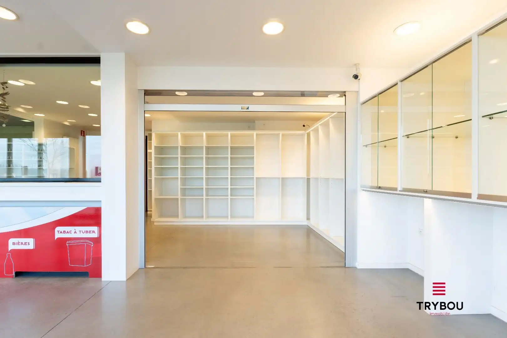 Commercieel pand met woonmogelijkheden op uitstekende ligging foto 5