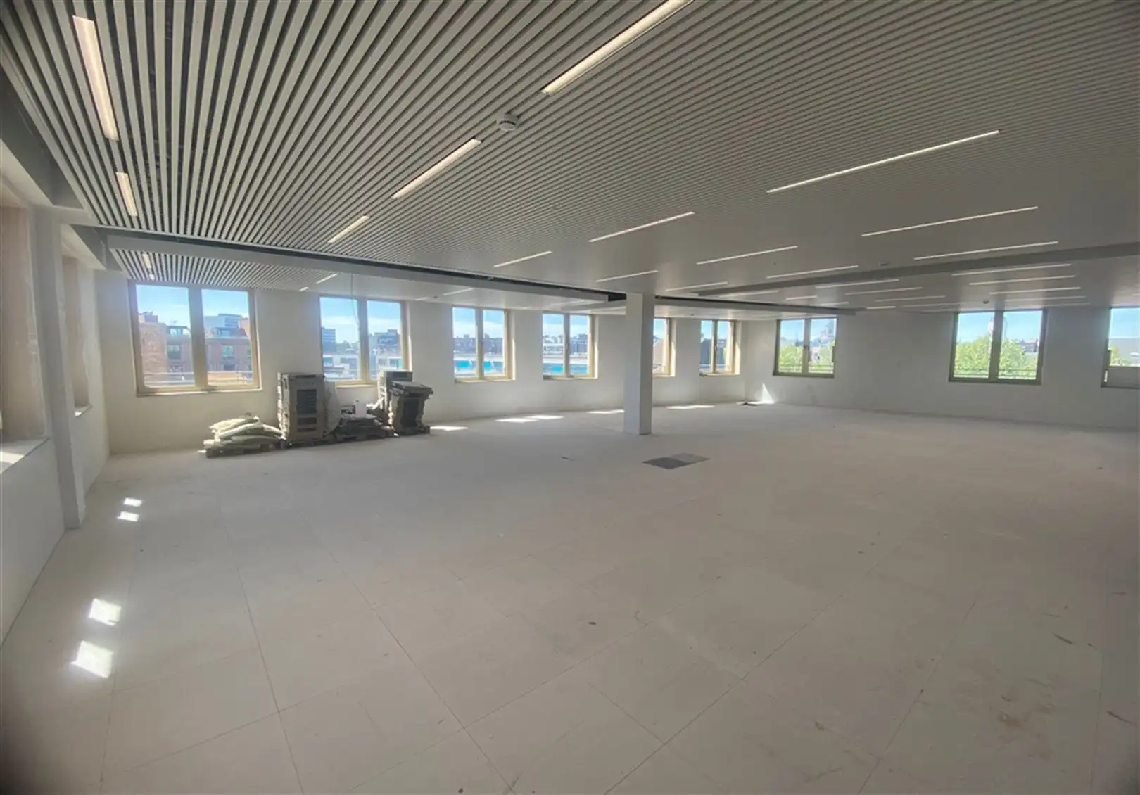 Nieuwbouwkantoor nabij het Gentse stadscentrum Keizerpoort met oppervlakte van 257 m² foto 8