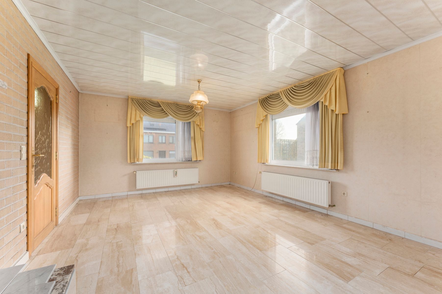 Te renoveren bungalow nabij centrum Torhout foto 4