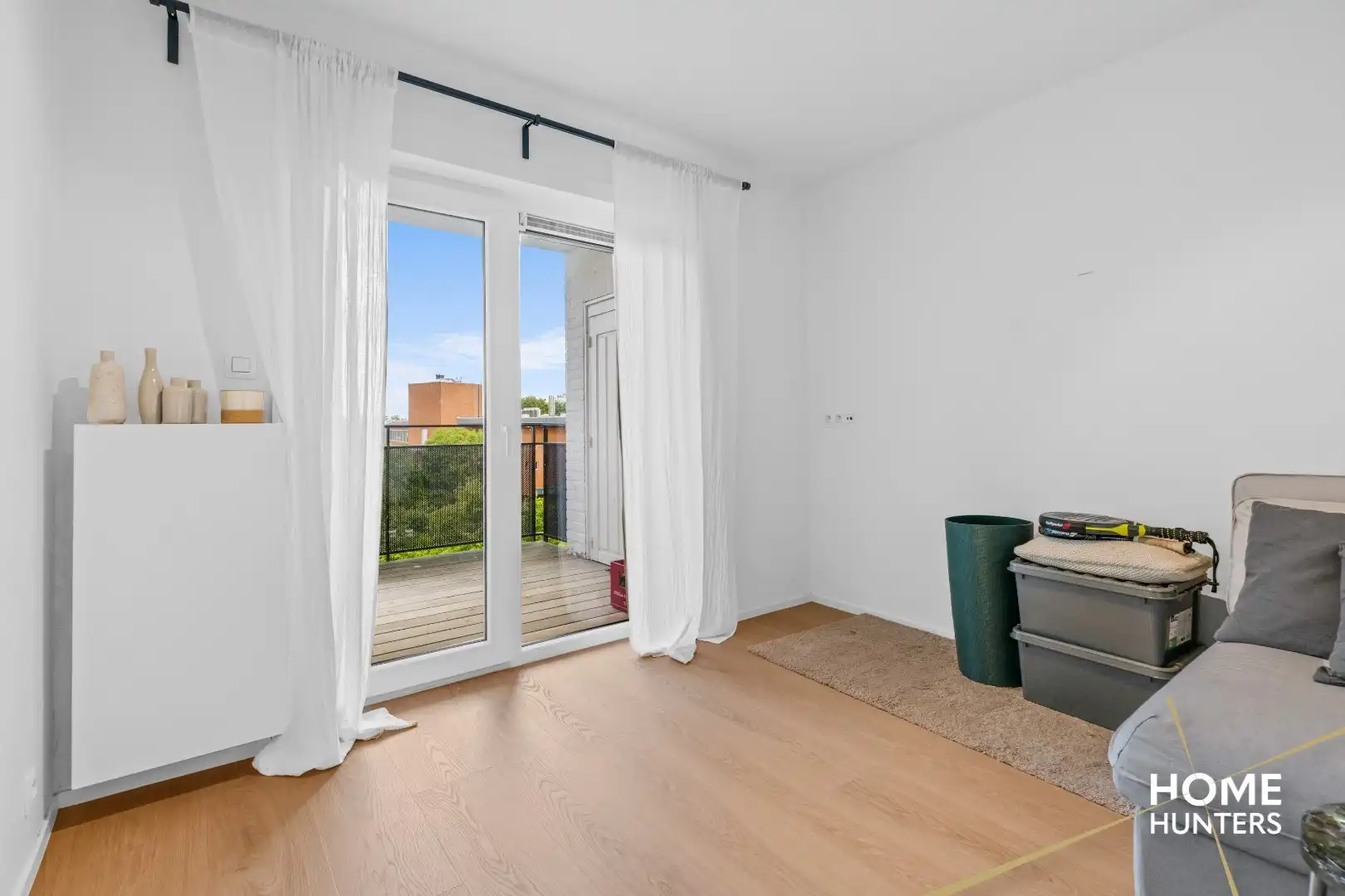 Volledig gerenoveerd appartement met fantastische zichten in het historische stadscentrum van Ieper foto 11