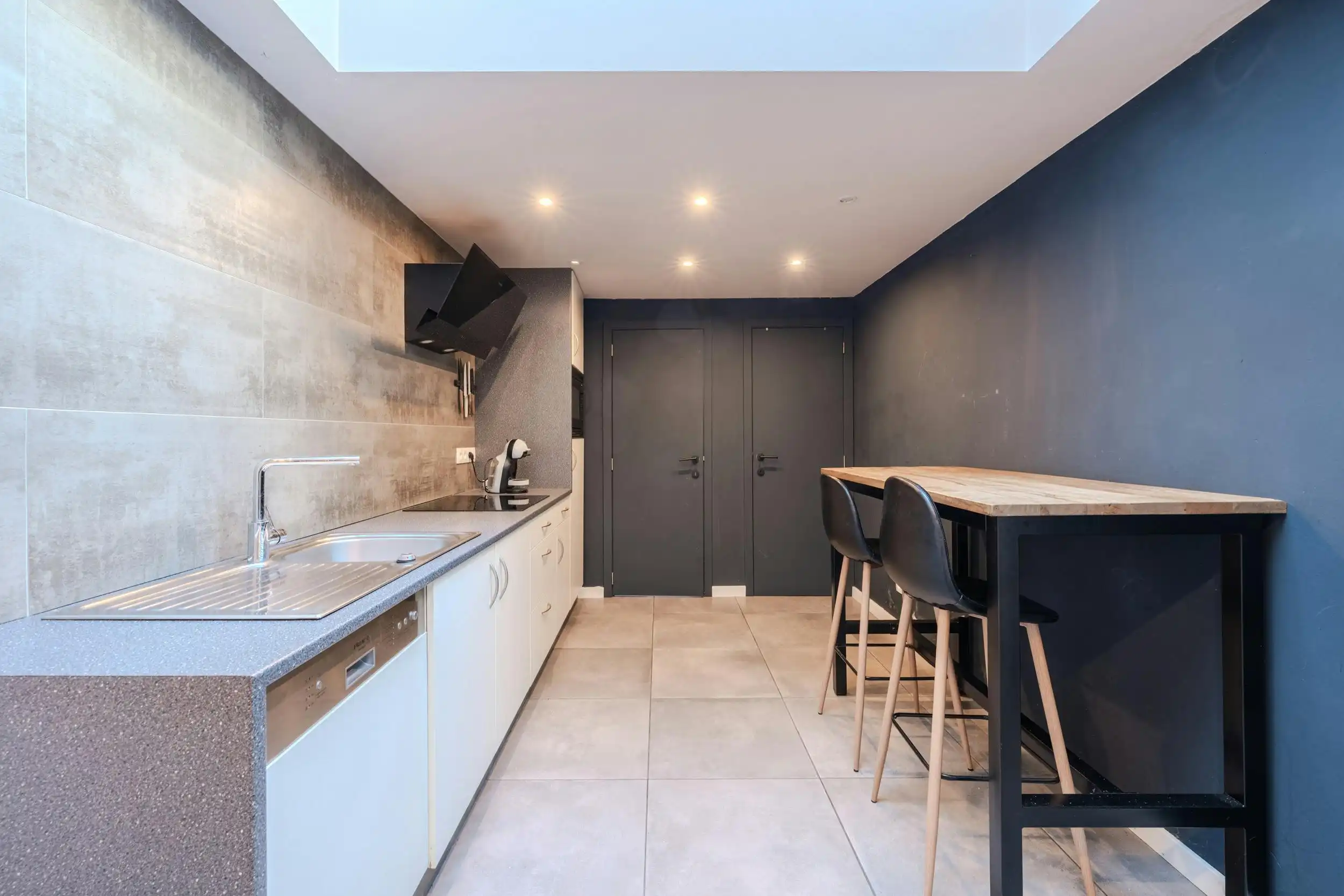 Gerenoveerde woning te koop in hartje Mariakerke te Oostende foto 8