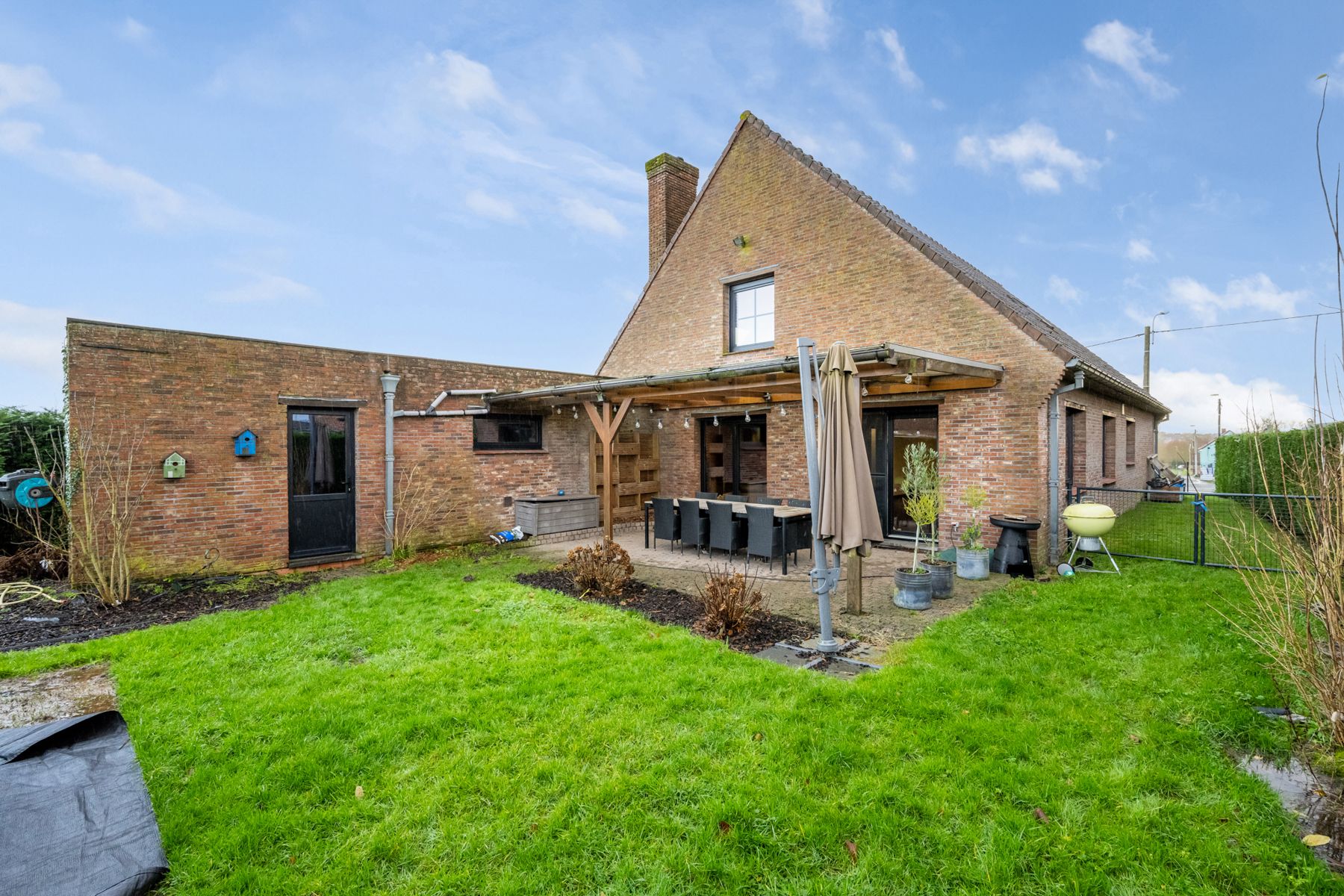 Gerenoveerde open bebouwing te koop in Moerbeke met 4 slpks foto 18