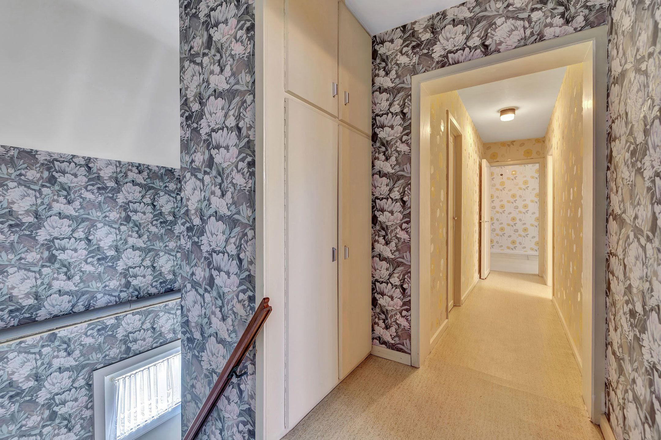 Verder te renoveren woning met garage en tuin te Okegem foto 12