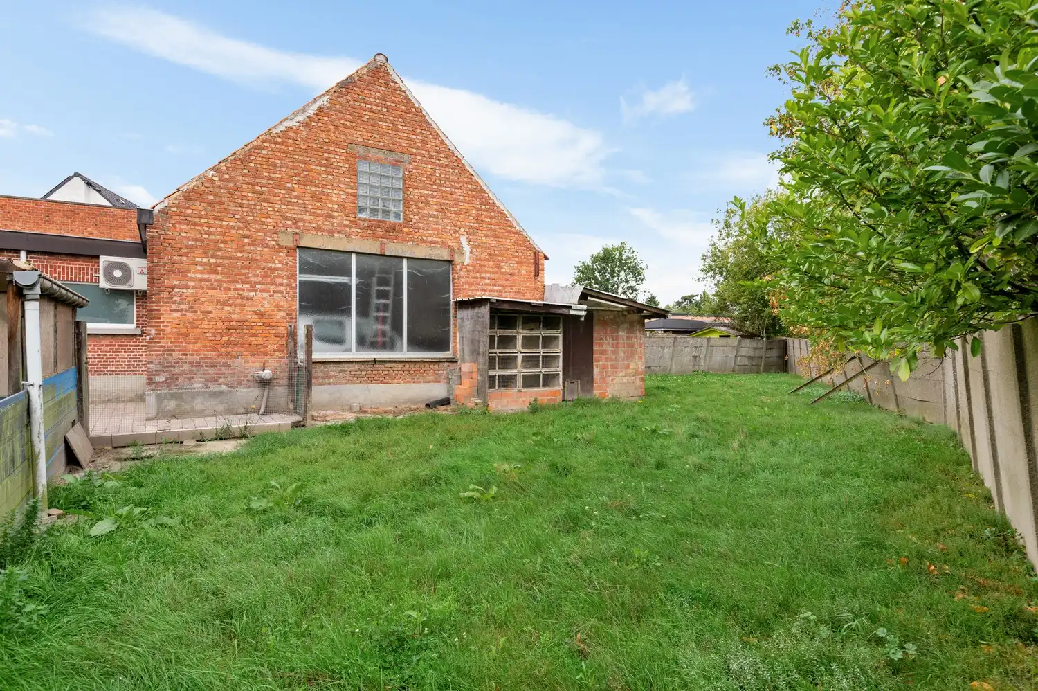 Totaal te renoveren halfopen bebouwing op goede locatie in Lier foto 22