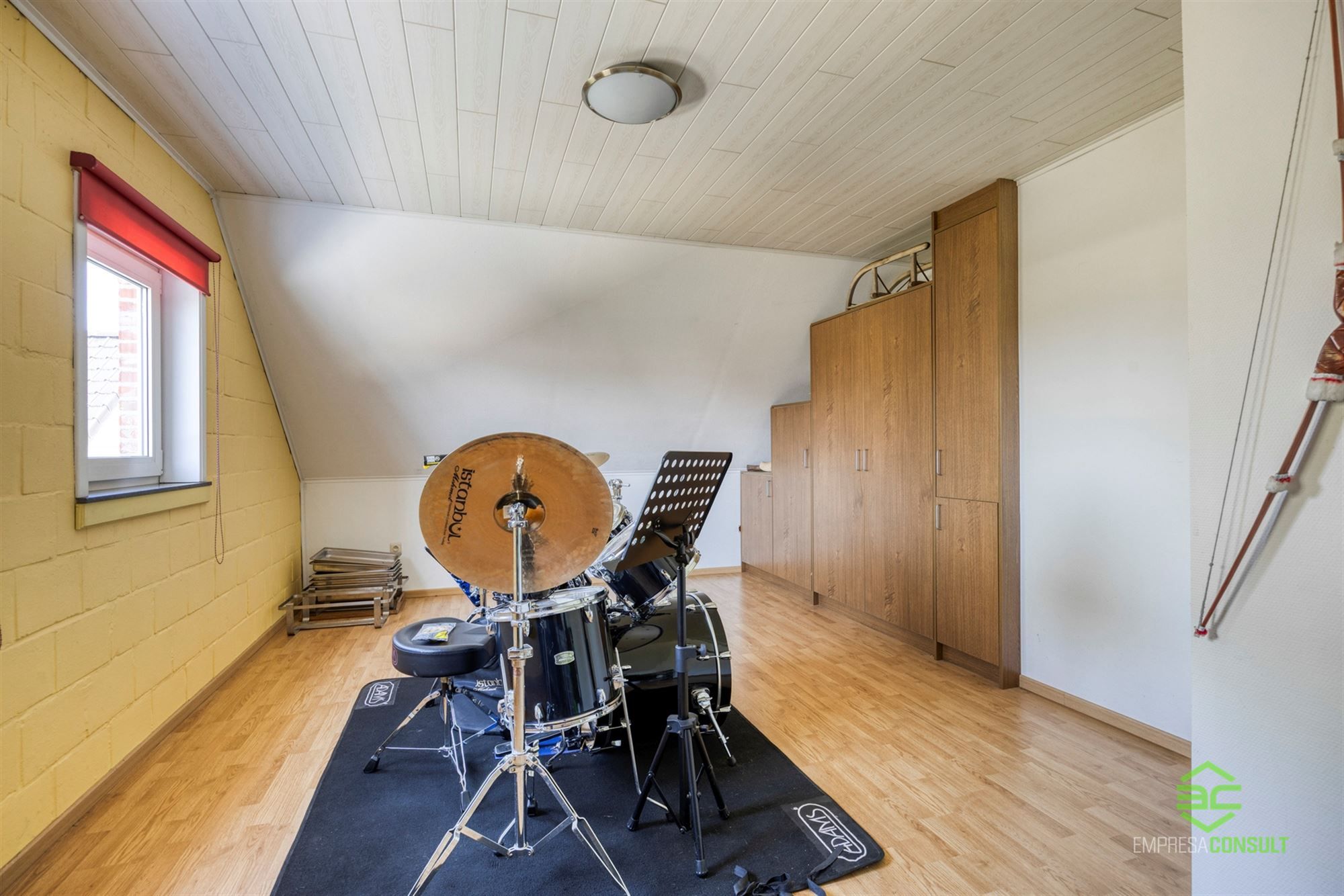 Instapklare woning met aparte garage en werkplaats van 150m² in Schulen! foto 33