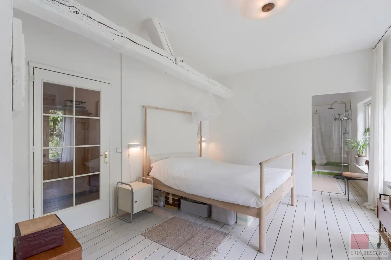 Karaktervolle woning uit 1668, met een bewoonbare oppervlakte van ca. 233 m² op een royaal perceel van 1.837 m² foto 14