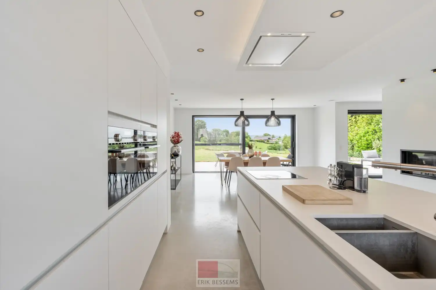Energiezuinige, moderne woning met een bewoonbaar oppervlakte van circa 195 m², gelegen op een perceel van 776 m² in een rustige en groene omgeving. foto 9