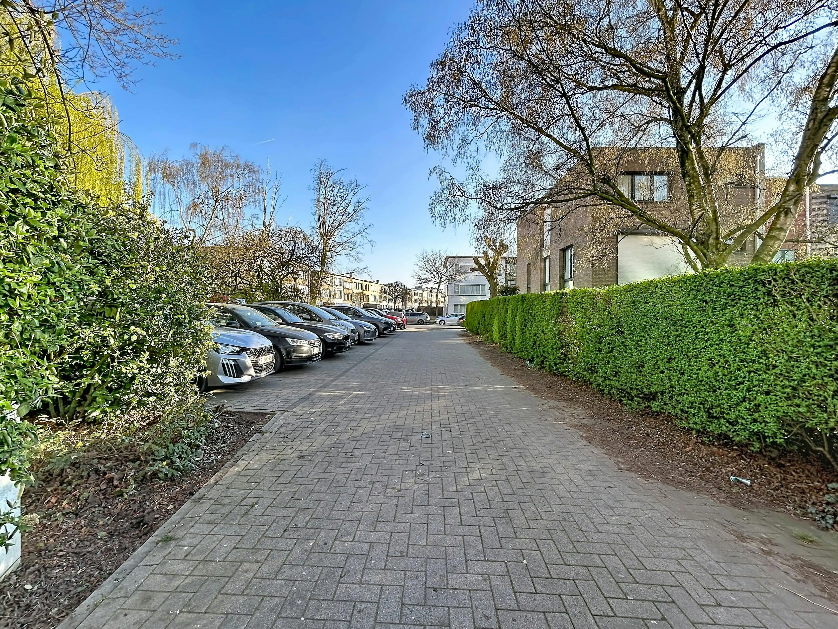 Garagebox te koop in Merksem op toplocatie foto 8