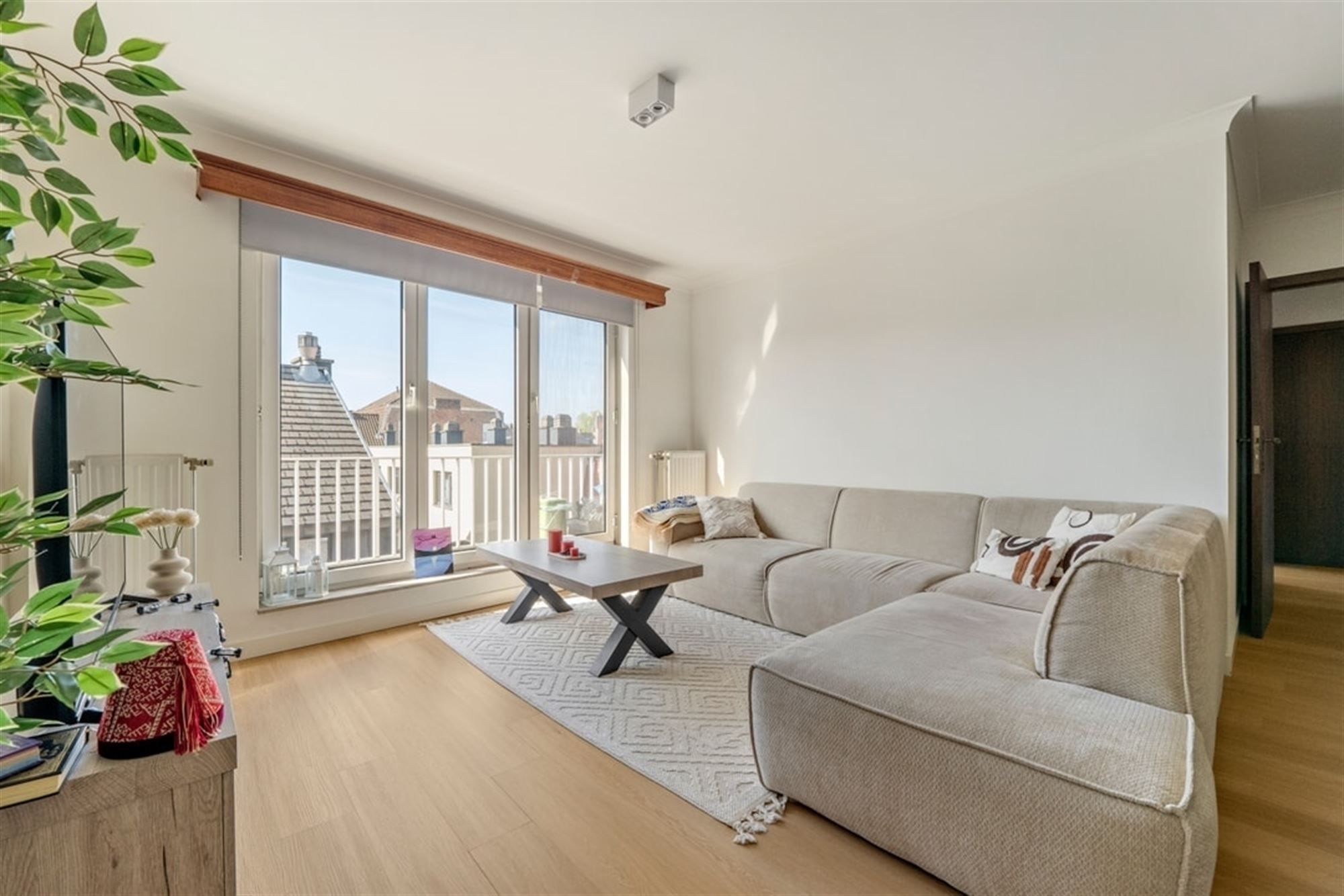 KNAP 2 SLK APPARTEMENT OP WANDELAFSTAND VAN HET CENTRUM VAN SINT-TRUIDEN  foto 6