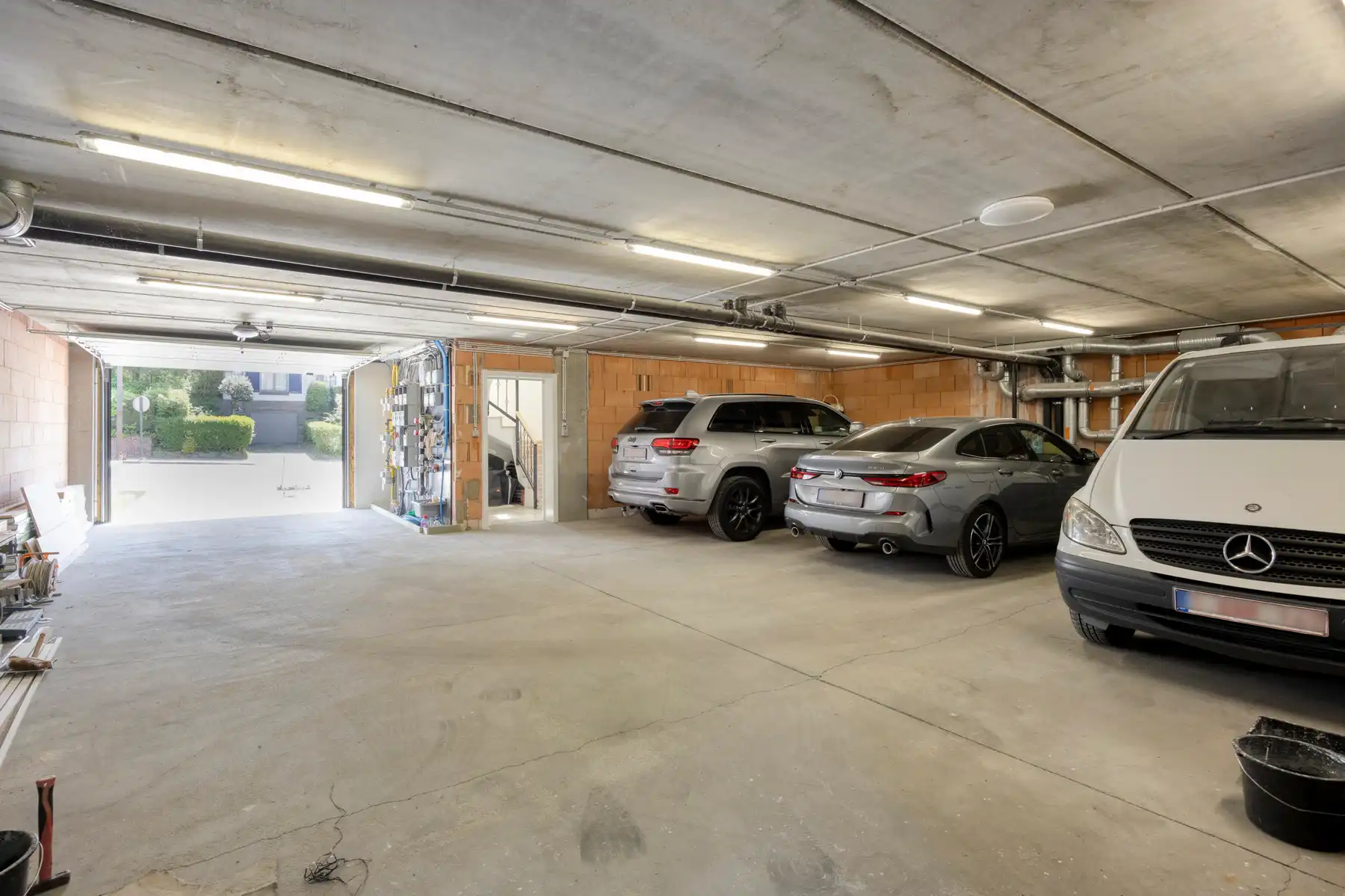 Nieuwbouw triplex met 4 slaap- en badkamers, tuin en parking foto 27