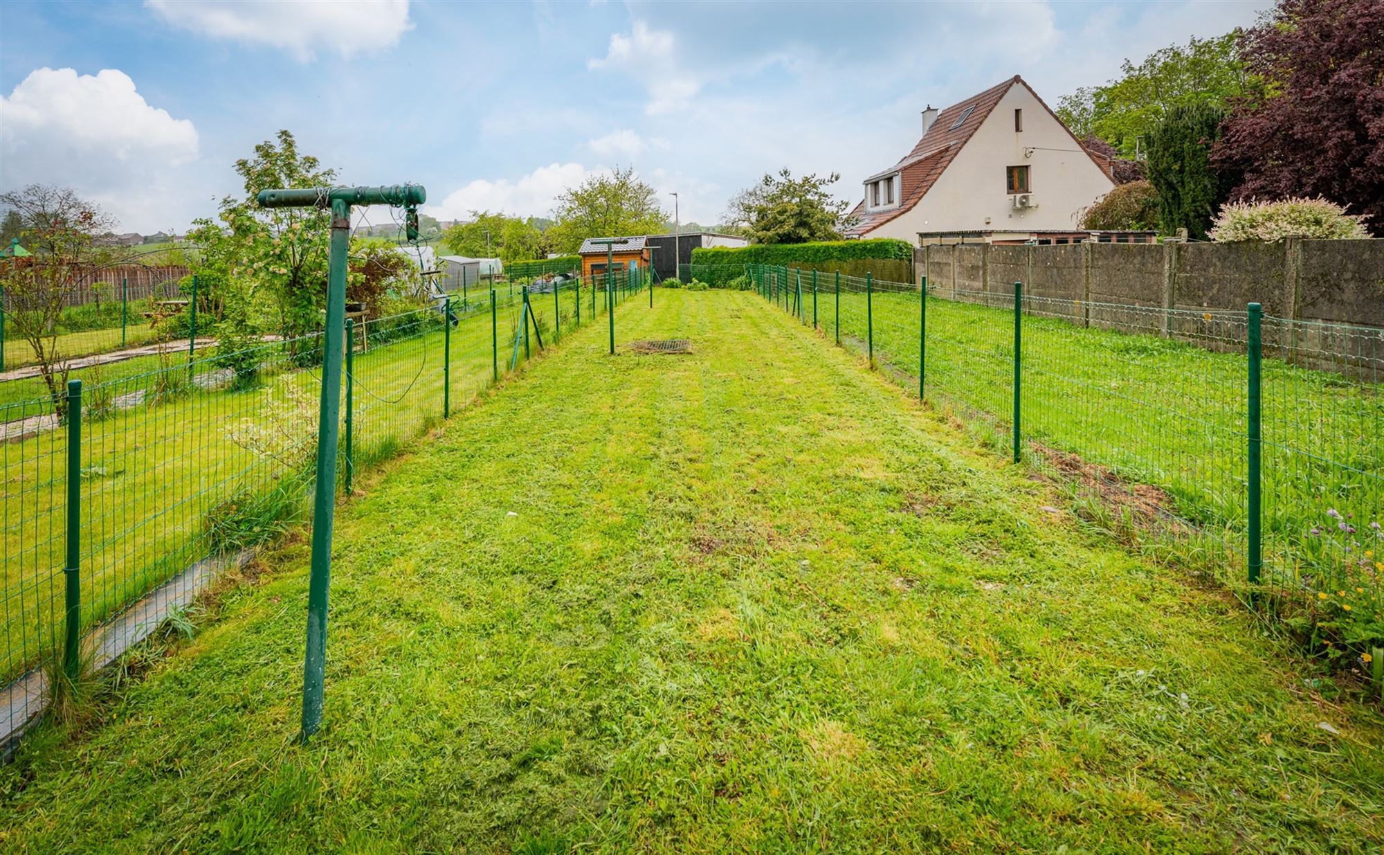 Huis met 2 slaapkamers en aangename tuin foto 17