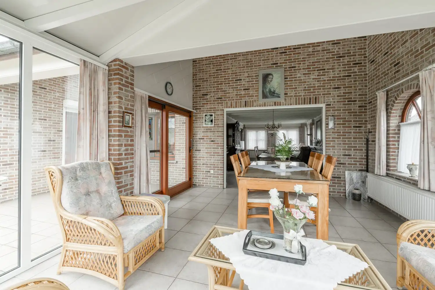 Mooie vrijstaande woning te koop vlakbij het centrum met 4 slaapkamers rustig gelegen op 10a10ca. foto 10