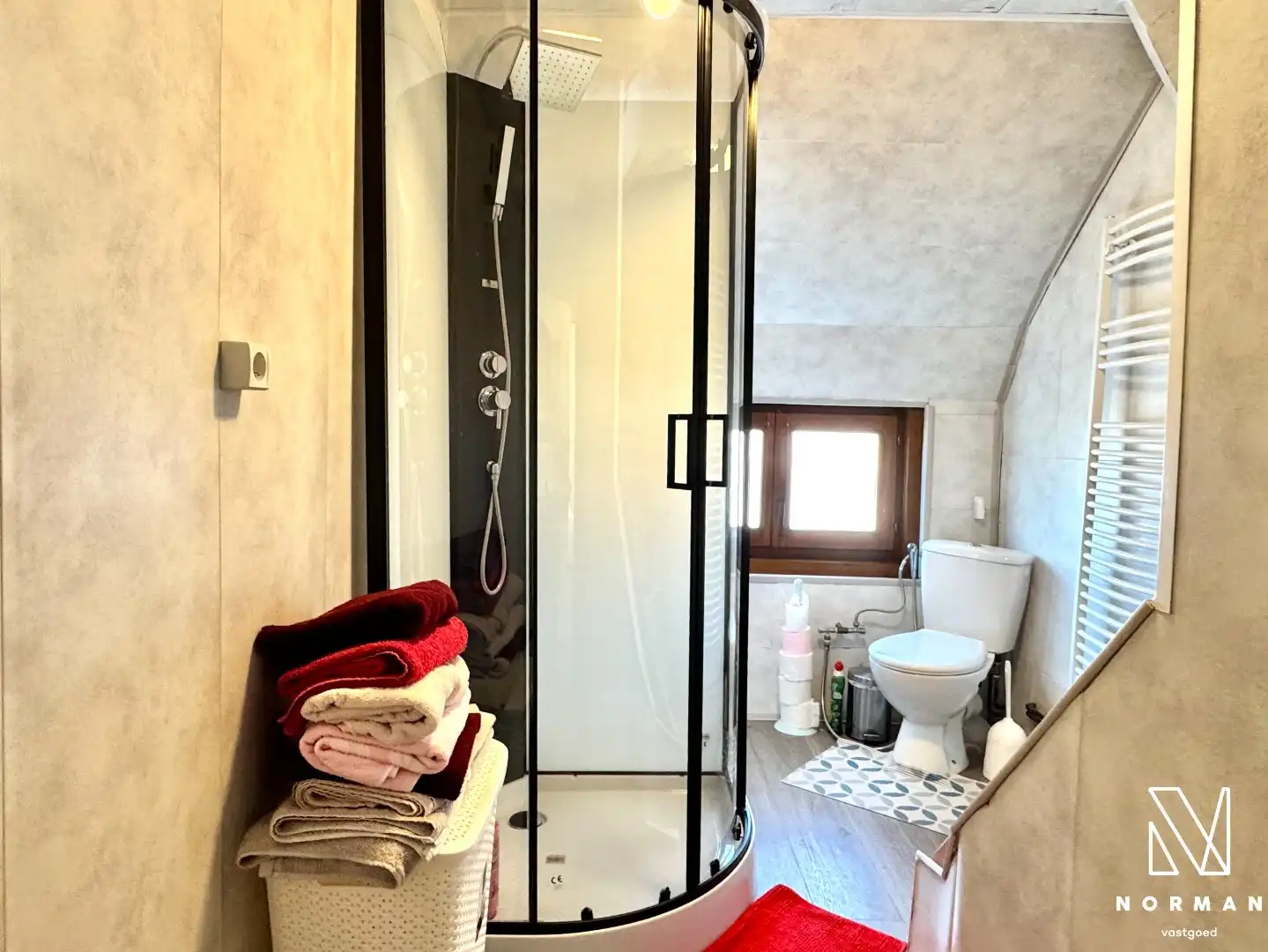 Instapklare woning te koop in Bavikhove met 3 slaapkamers, 2 badkamers en werkatlier op rustige, landelijke ligging! foto 21