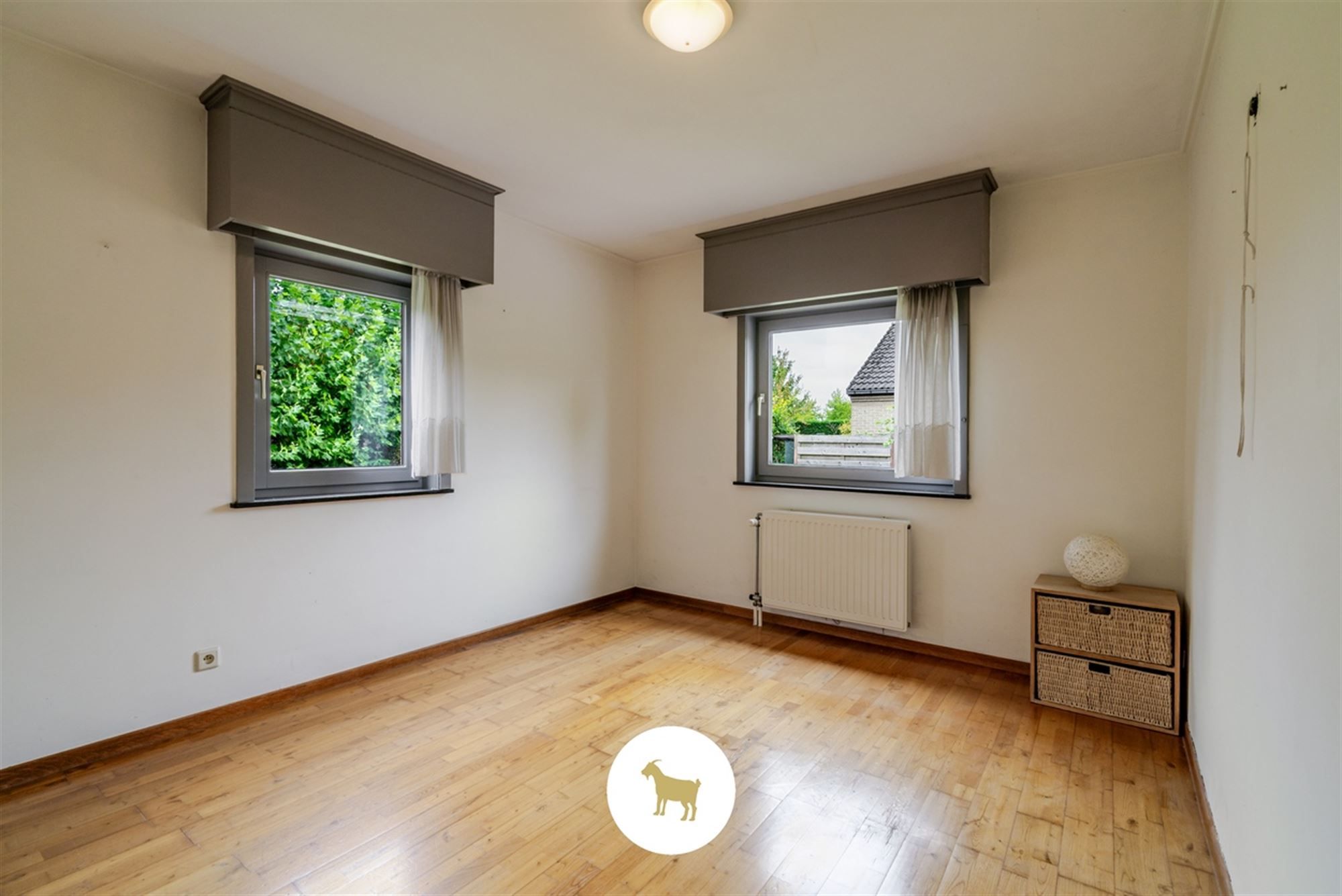 Instapklare OPEN BEBOUWING met 3 SLAAPKAMERS en GARAGE op een rustig gelegen PERCEEL GROND van 655m² foto 16