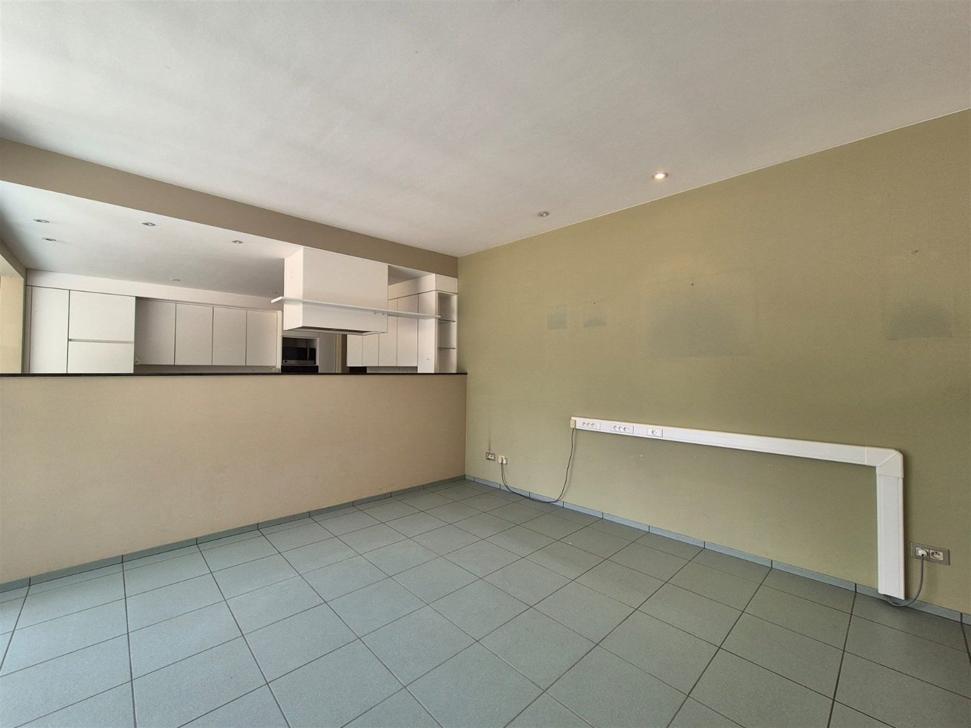 Gunstig gelegen ruime villa in groene omgeving.  foto 7