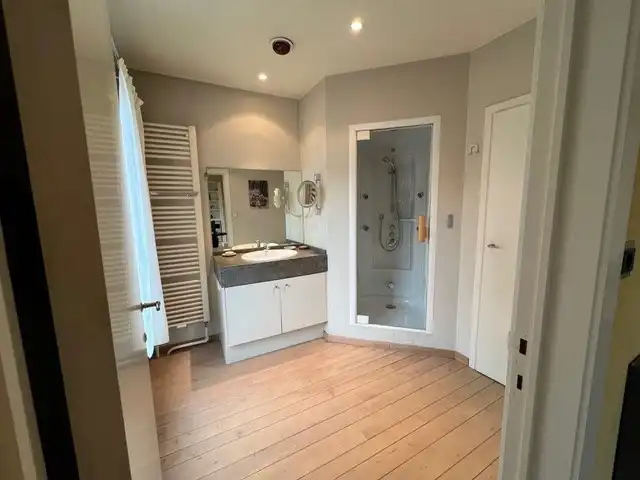 Bovenwoning met 5 slaapkamers en autostaanplaats in het centrum van Mol! foto 16