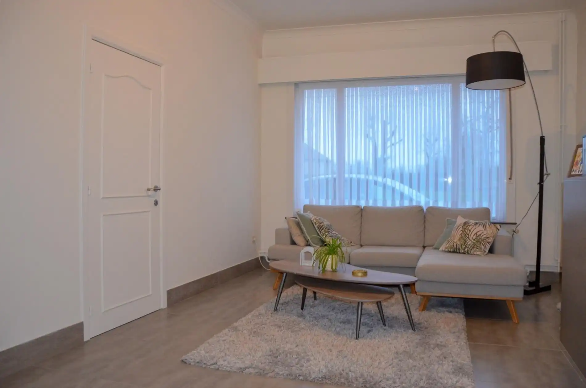 Woning met 3 slaapkamers en ruime stadskoer. foto 2