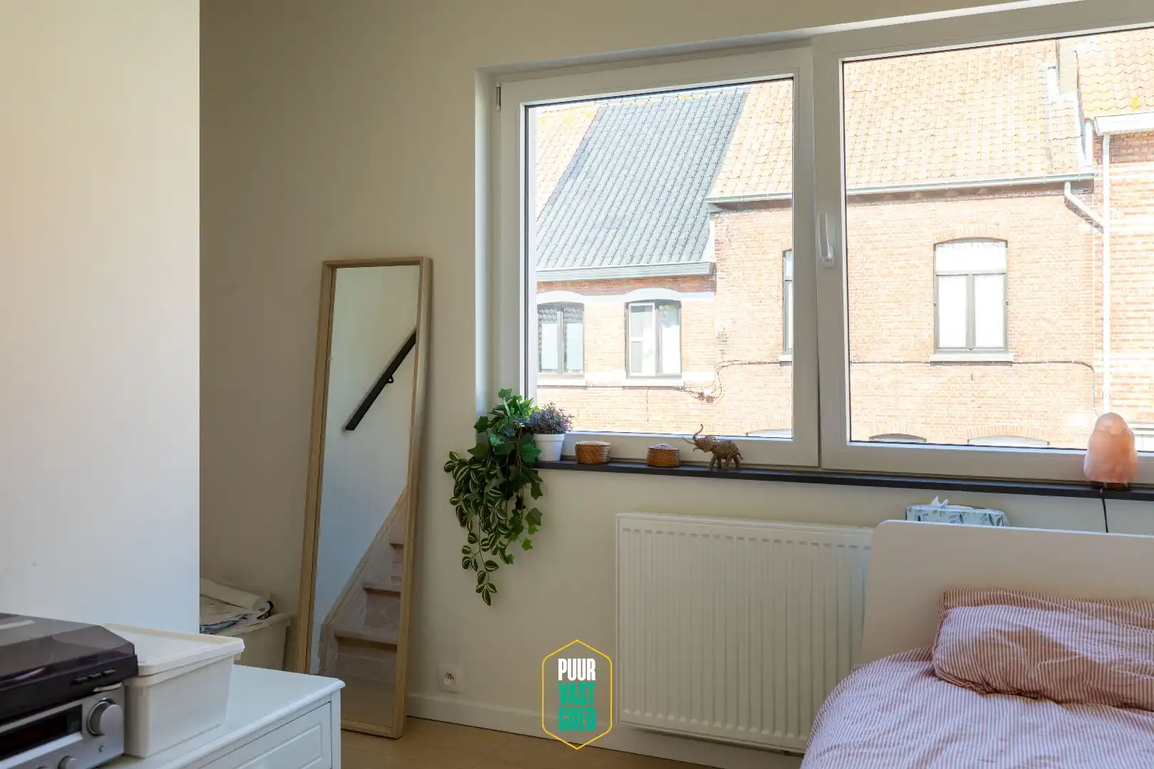 Prachtige, compleet gerenoveerde, zonnige woning met tuin foto 19