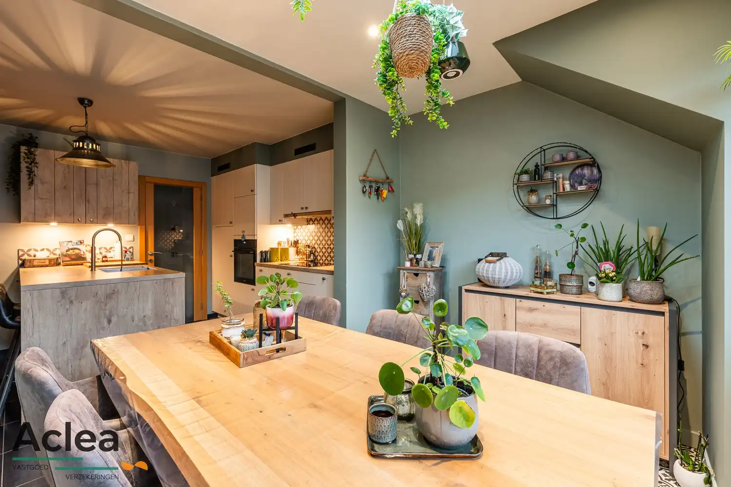 Smaakvol, ruim appartement met garage foto 7