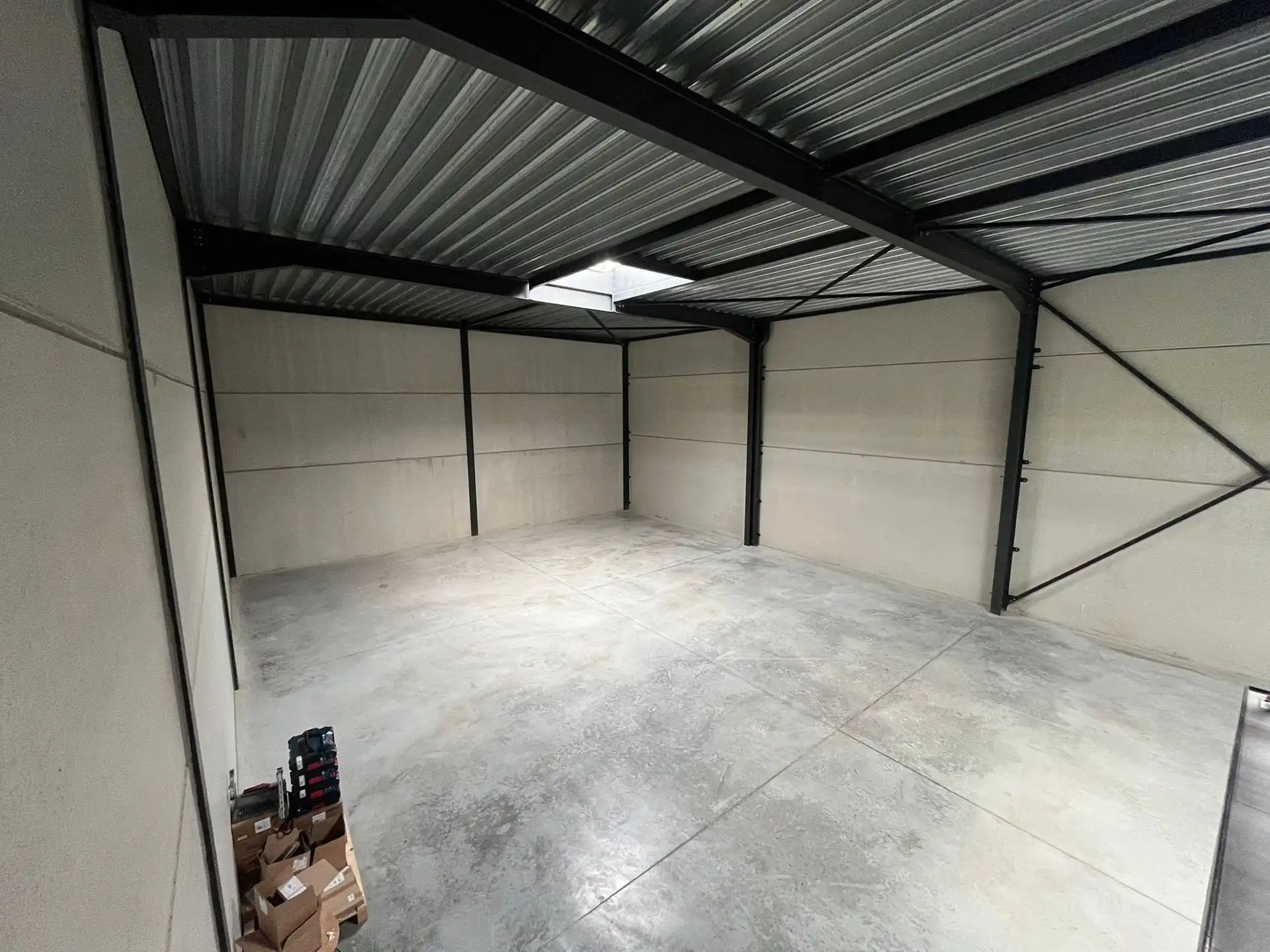 Nieuwbouw KMO-unit te huur op bedrijvenpark  'La Brique' foto 4
