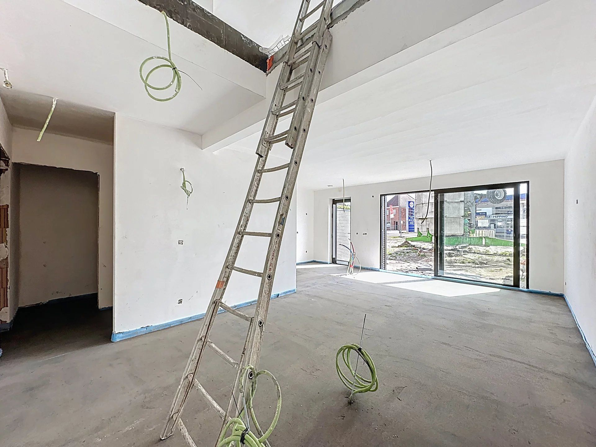 3 geschakelde woningen met tuin. Luxe afwerking! foto 5