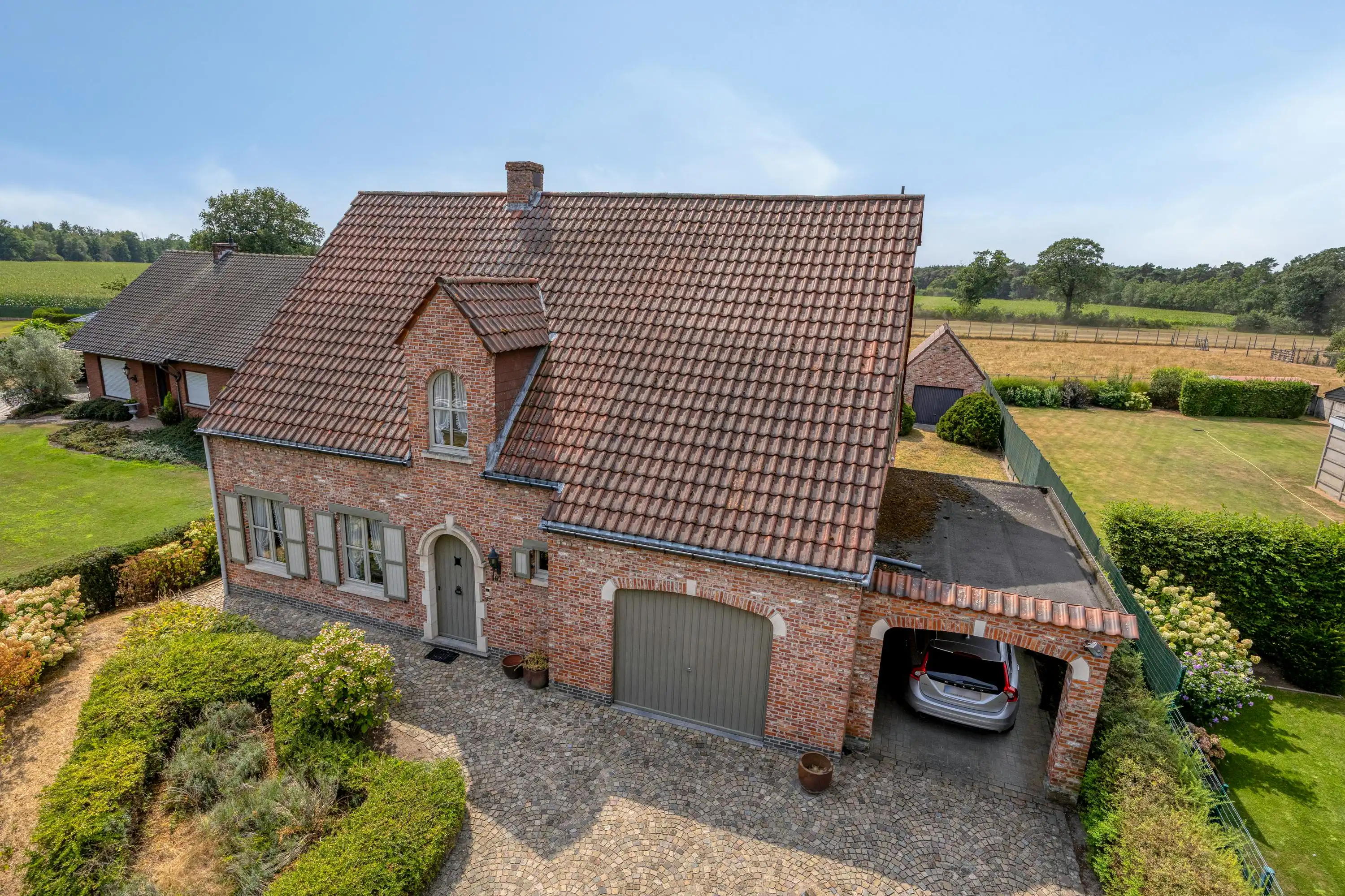 huis op 965 m² grond te koop in Kasterlee foto 2