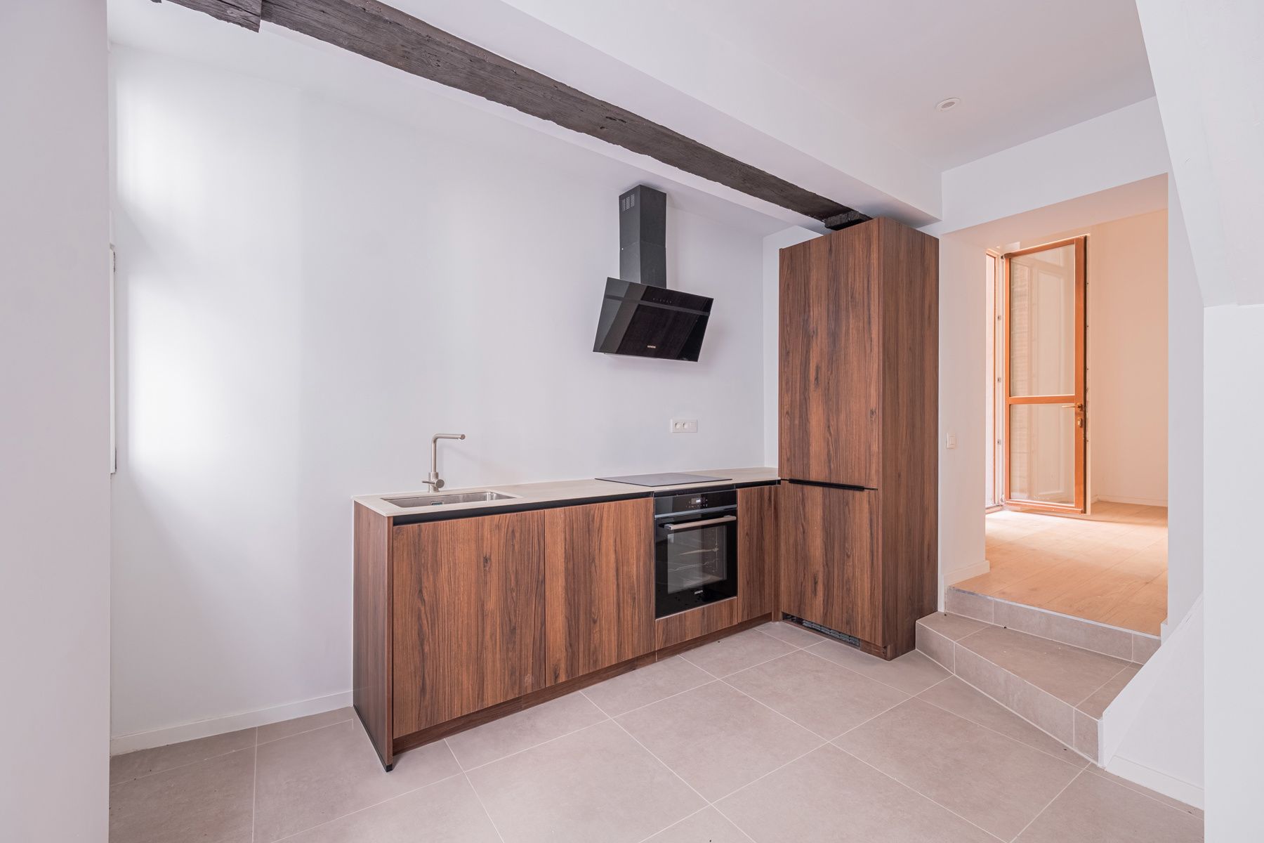 Gelijkvloers appartement met stadskoer in hartje Antwerpen foto 5