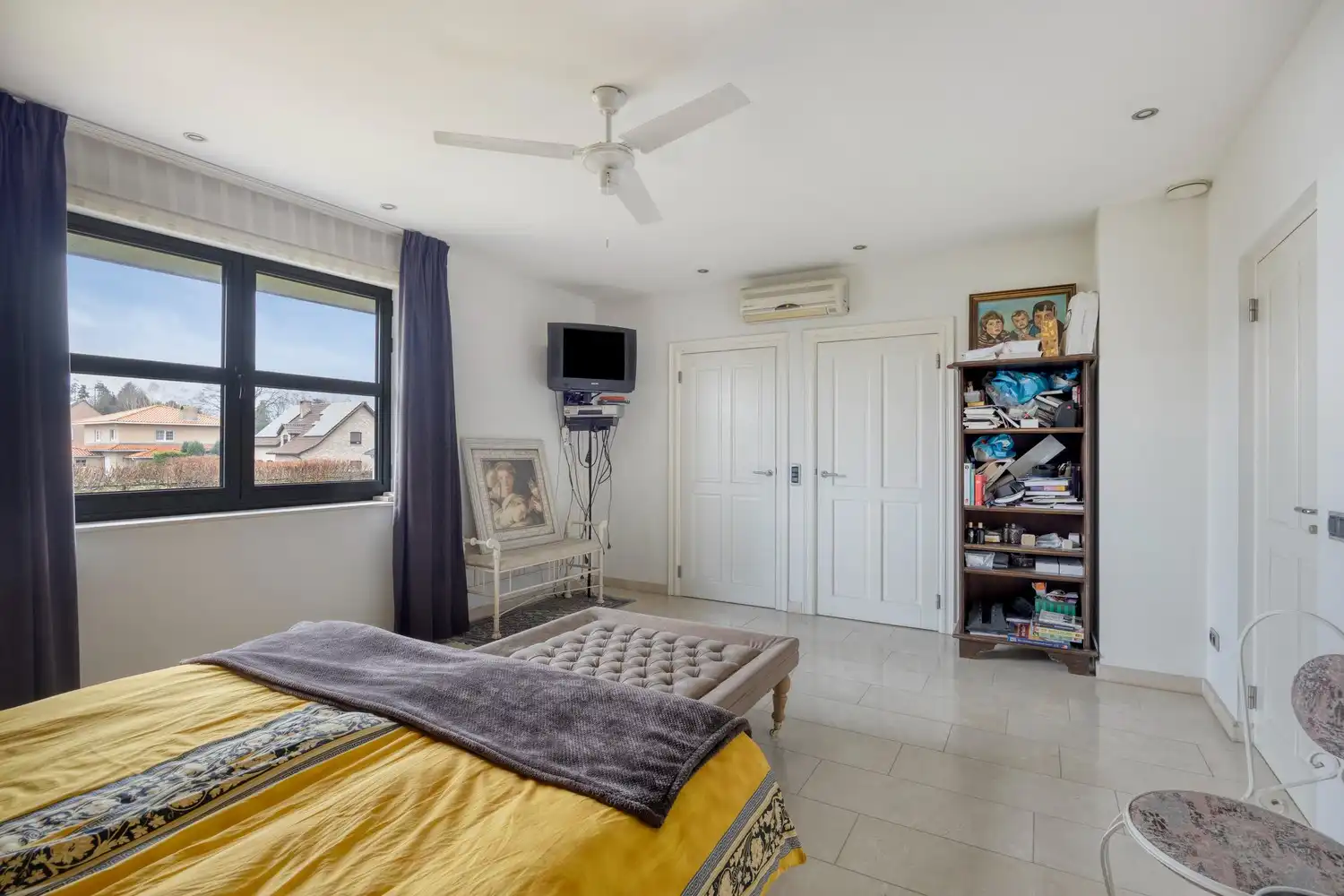 Ruime, vrijstaande woning te koop nabij het centrum van Lanaken. foto 18