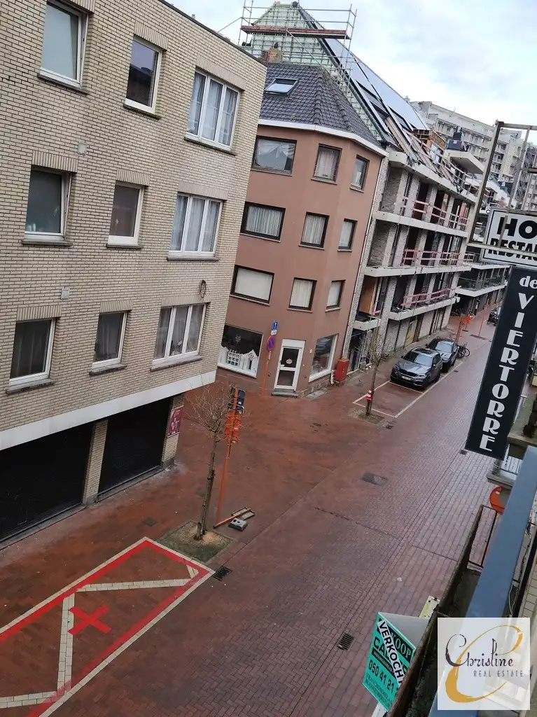 Karaktervol investeringspand op topligging in Blankenberge  foto 11
