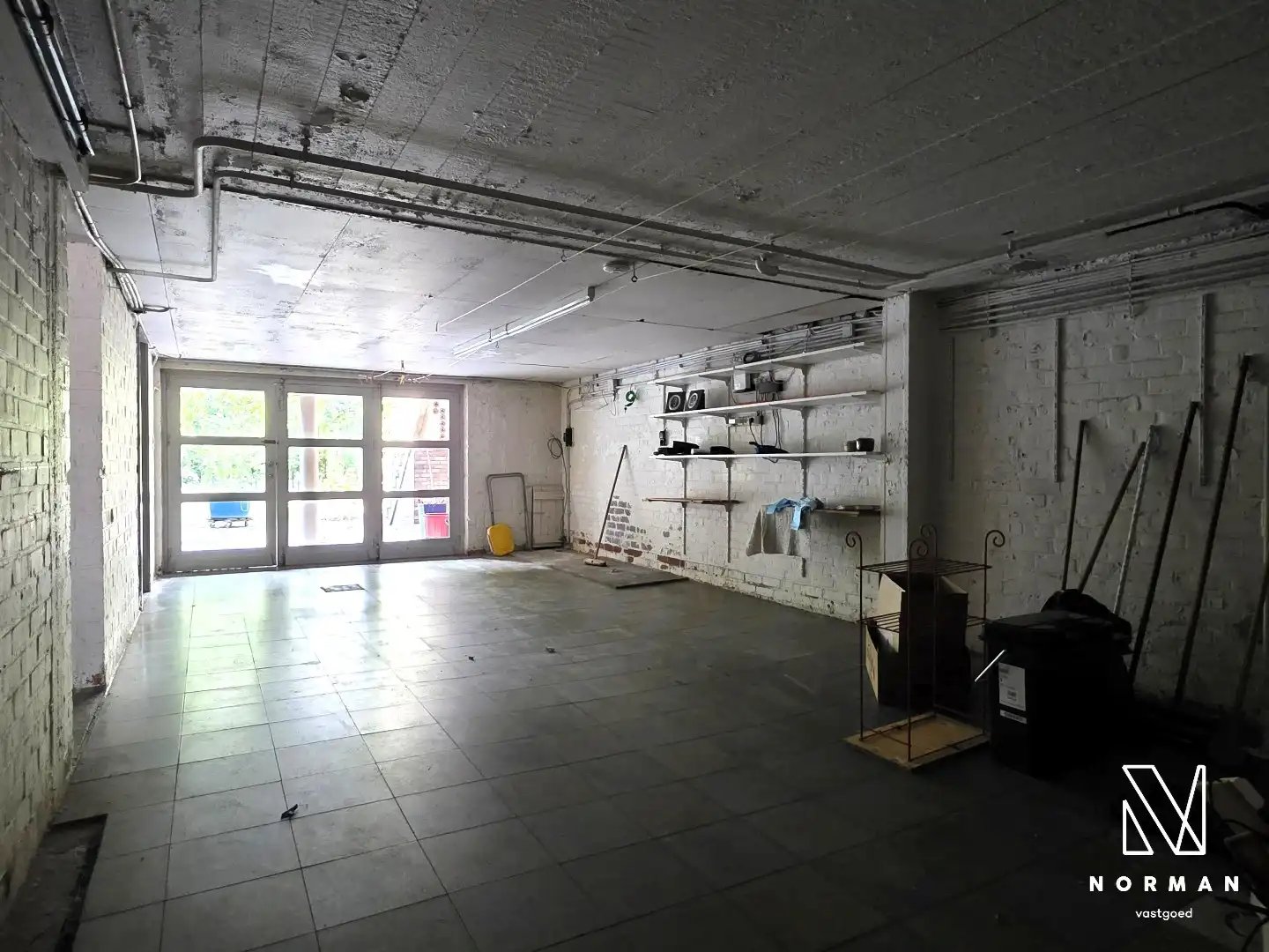 Ruime woning met mooie tuin in rustige straat in Beveren-Leie foto 23