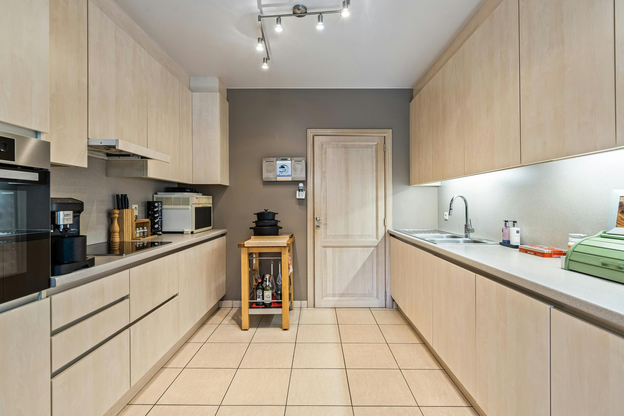 Appartement met tuin en garage in Kortrijk centrum foto 3